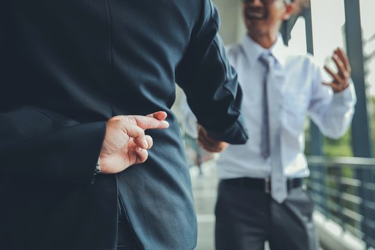 5 Surprising Things Your Realtor Might Be Doing Behind Your Back (And How to Protect Yourself)