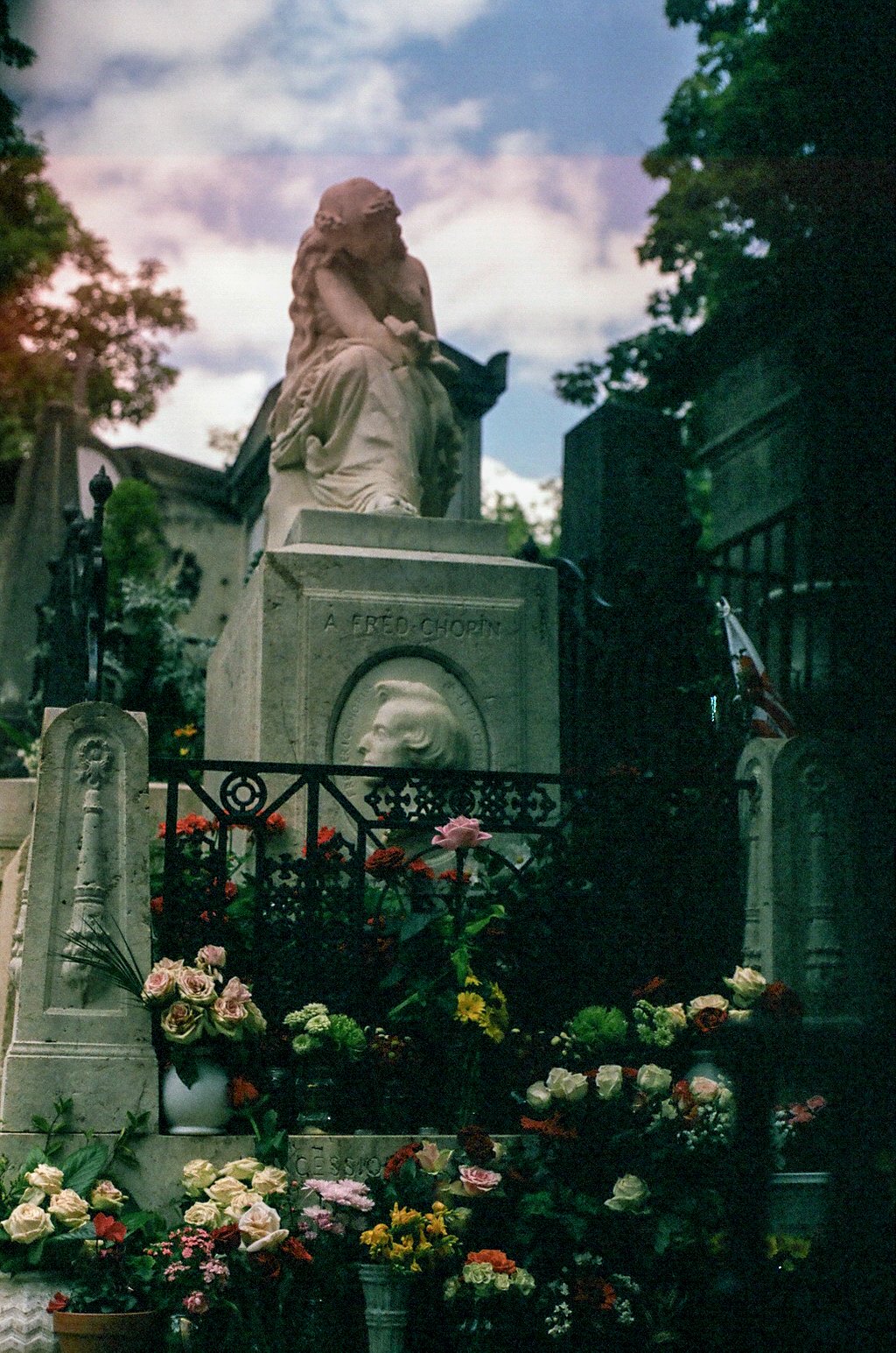 perelachaise.jpg