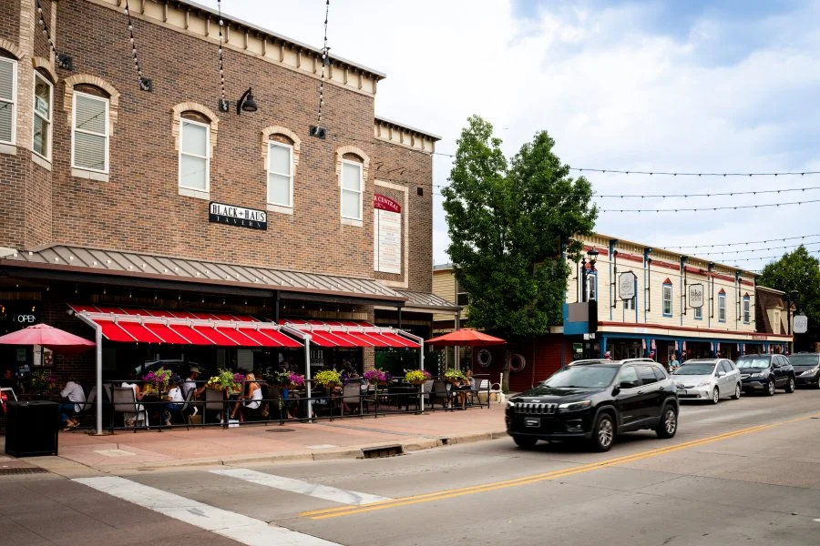 Patio Season in Parker: Where to Enjoy Outdoor Dining on Mainstreet Parker CO