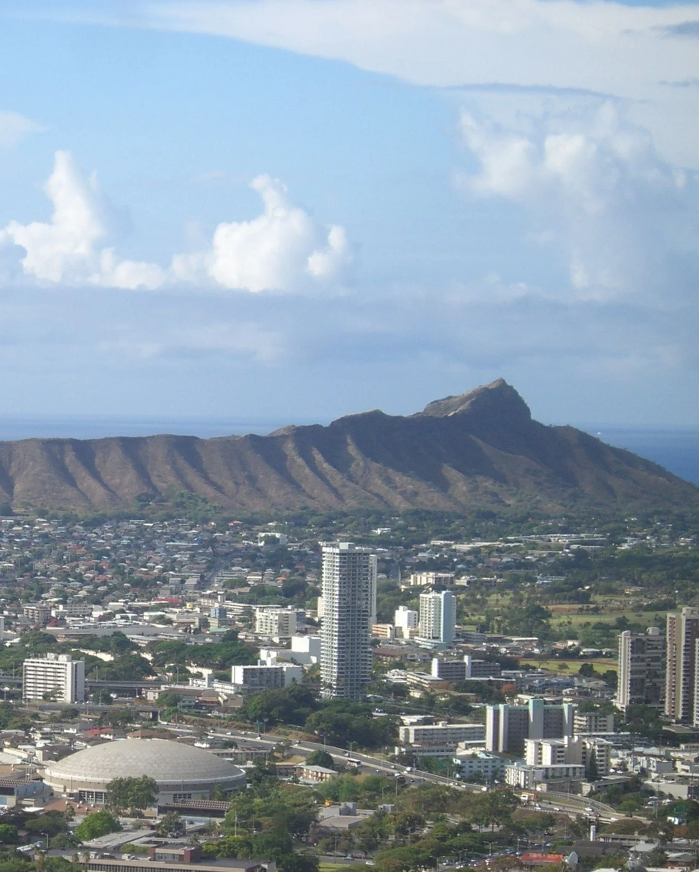 Diamond Head is one of Oʻahu&rsquo;s most iconic landmarks, offering breathtaking views of Waikīkī and the Pacific Ocean. 
The popular hiking trail takes visitors through a historic volcanic crater and leads to a scenic summit lookout. While the trai