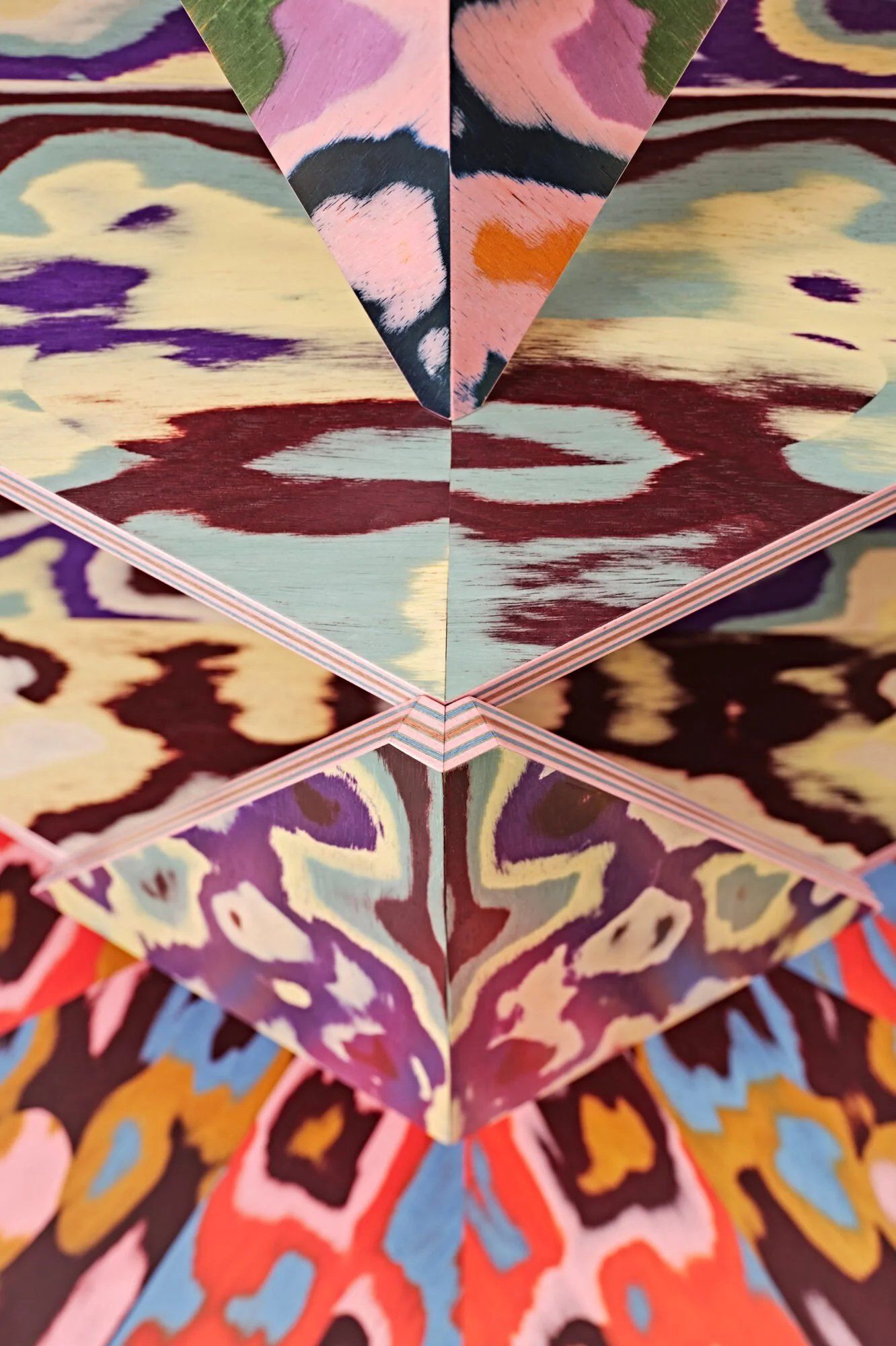 BLW_2023_NGV_KALEIDOSCOPE_bookcase_EmanueleTortora_WEB_2500px_7782-1332x2000.jpg
