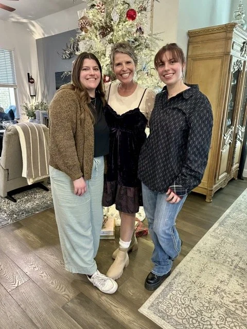 Ryane Oakley and Daughters