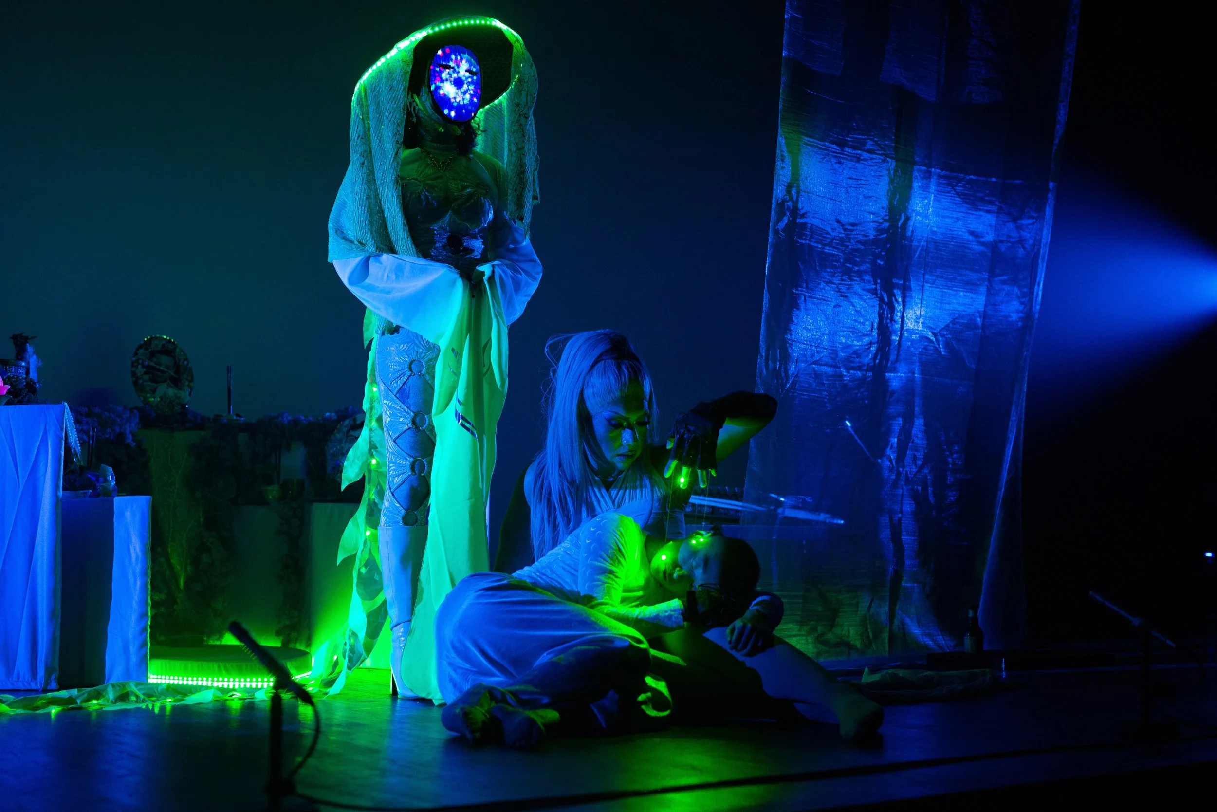 Siffler la Nuit, collective performance activation for 67 Salon de Montrouge, 2023. Photo by Zoé Chauvet, 2023