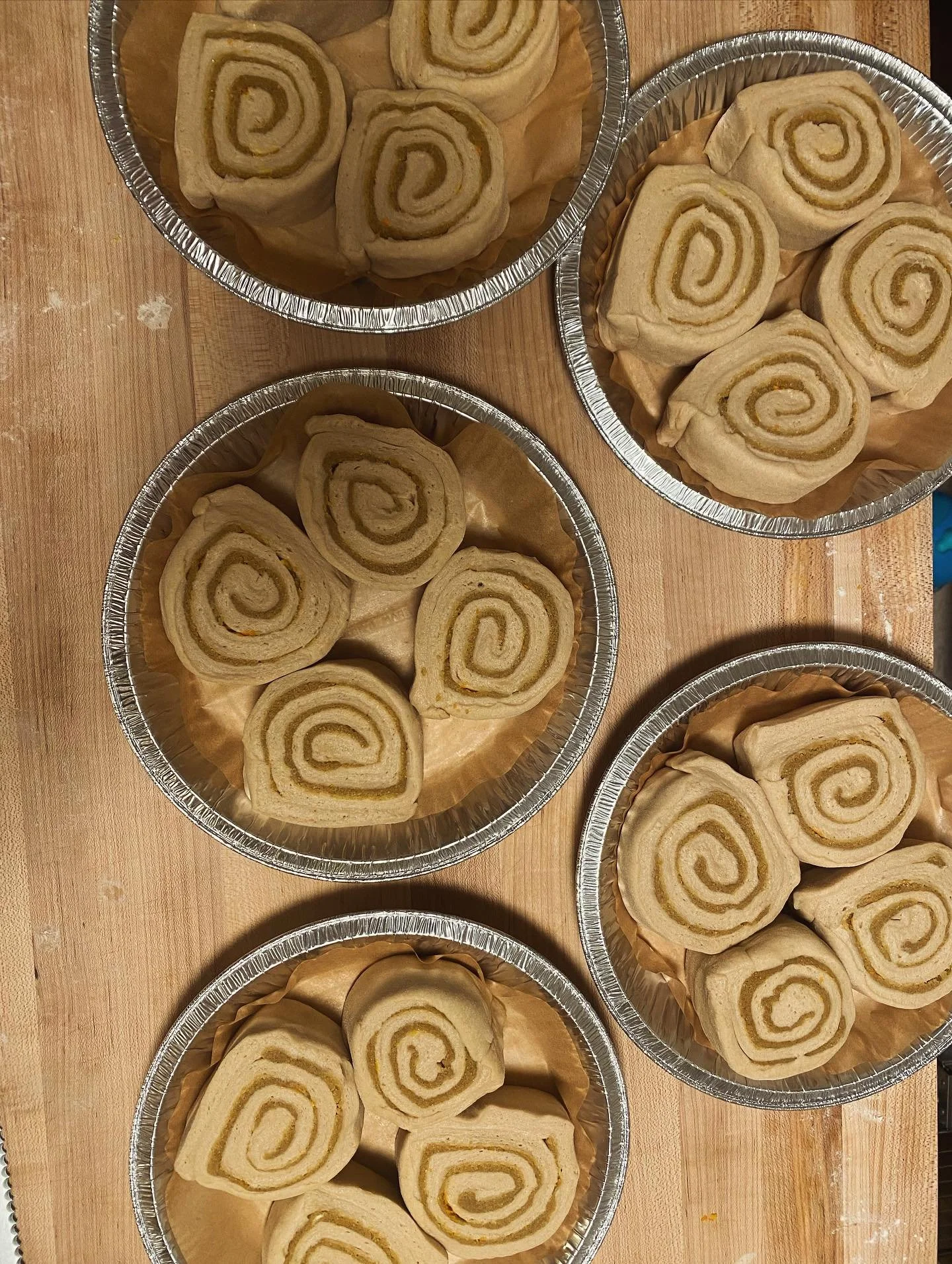 Ok! Tomorrow is another big day! Holiday Bread &amp; Sweets orders are going live at 10am! My last bake of the year. Comes just three days after the cookie box and solstice market, but it&rsquo;s a whole new set of goods! 

Baked goods to share over 