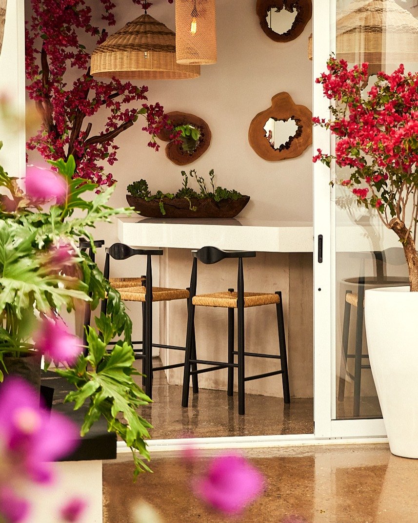 Nuestra barra est&aacute; dise&ntilde;ada para que disfrutes de tu caf&eacute; en interior o exterior, un momento de calma para ti☕✨