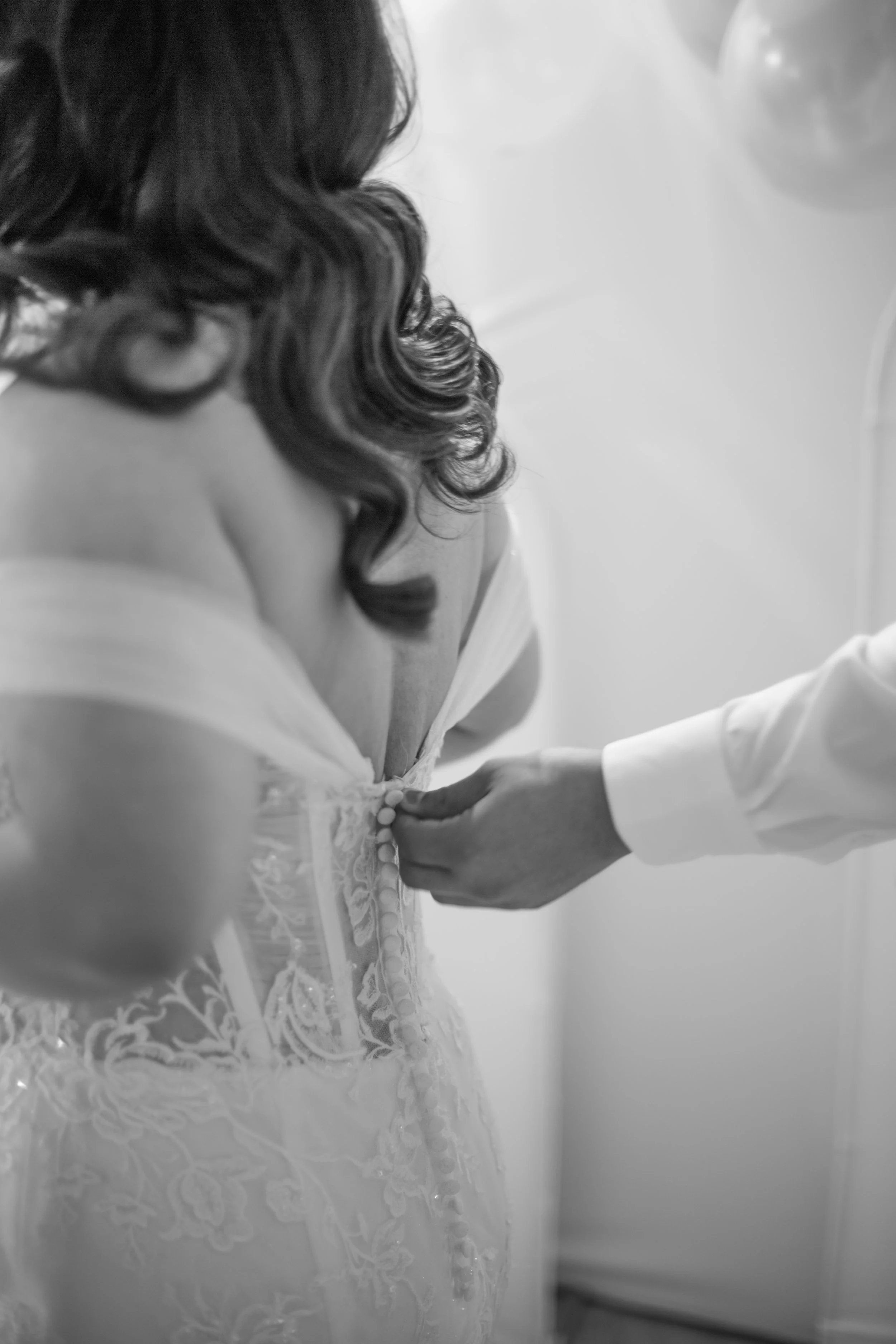 How Many Hours of Wedding Photography Do You Really Need?