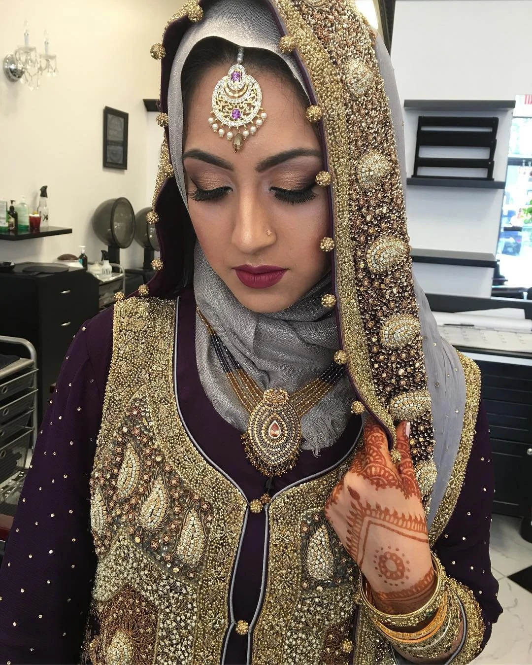 Champagne Eyes and Bold Lip Bride!