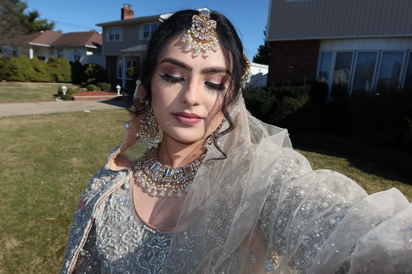 Desi Pakistani/Indian Bridal Inspo✨💖

&bull;
#wedding #weddingmakeup #makeupartist #nymua #nycmua #bridalmakeup #partymakeup #makeuplooks #bridalartist #desiwedding #nycmakeupartist #nycbridalmakeupartist #bridesmaidmakeup #makeuplooks #pakistanibri