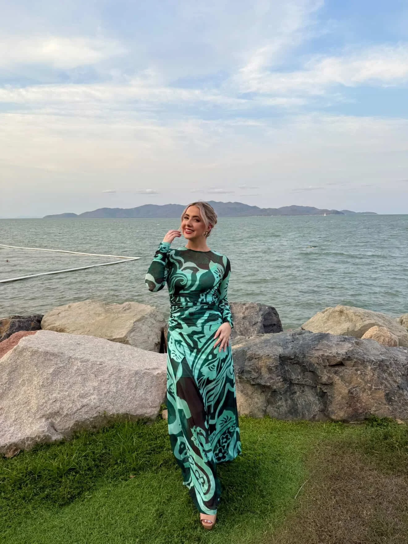 Throwback to this absolute goddess ✨ @1.2biglou_again wearing our Sheike Eden Paisley Maxi.  Available to hire in size 10. 

Booking can be made directly via our website. 

#dresshiretownsville #dresshireaustralia #dresshirequeensland #supportlocalto