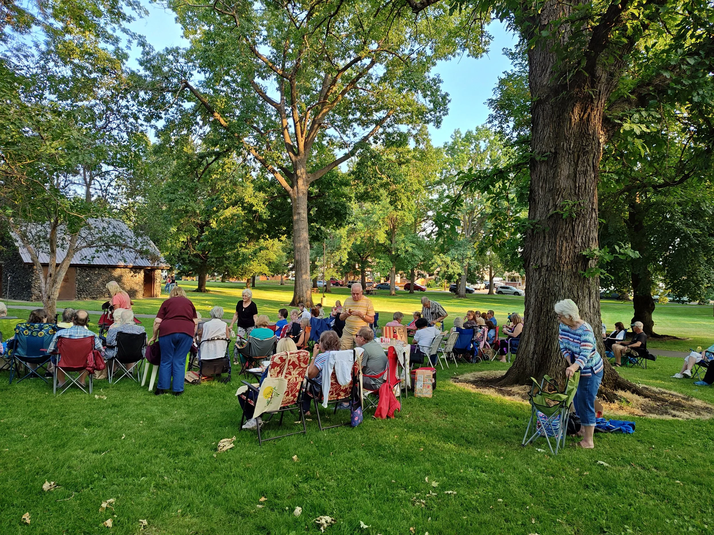 Music Under the Oaks at Hays Park