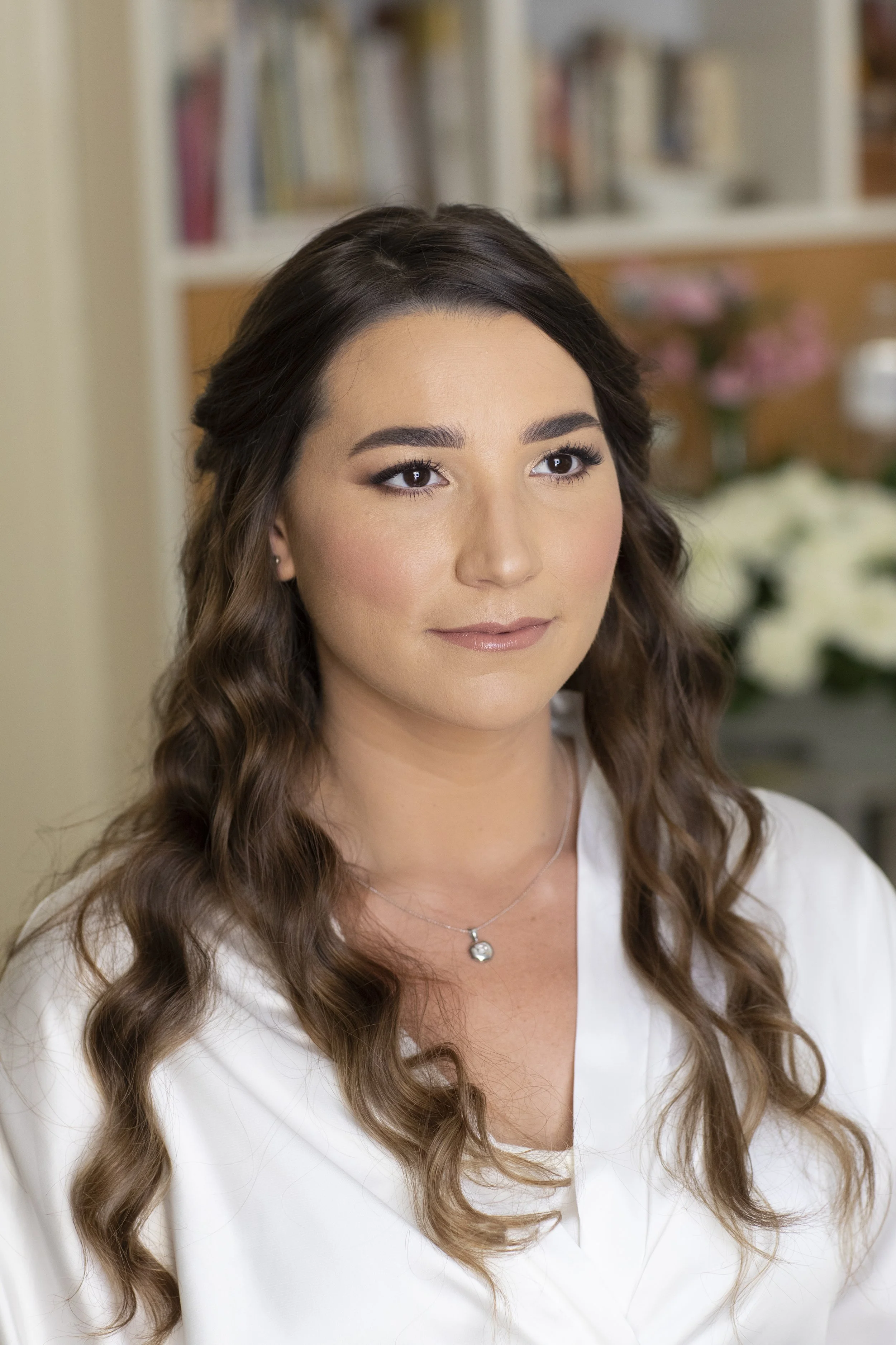 Close-up bridal portrait featuring natural, timeless wedding makeup by Sicily makeup artist Sonia Cuddemi