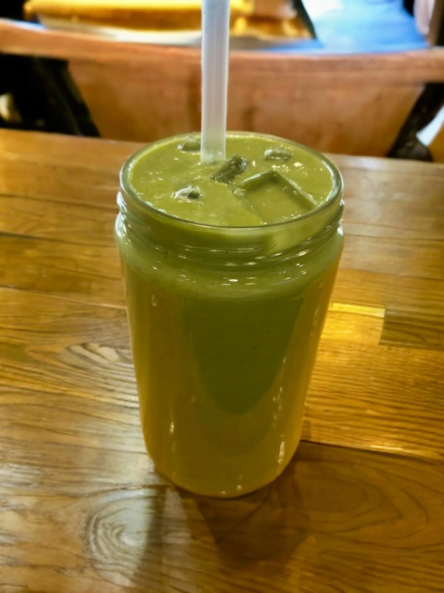 Lean, green &amp; feelin&rsquo; good 💚
Our go-to shake when you want something light but still packed with all the good stuff. Smooth, creamy, and full of fuel to keep you going. Sip, chill, thrive.