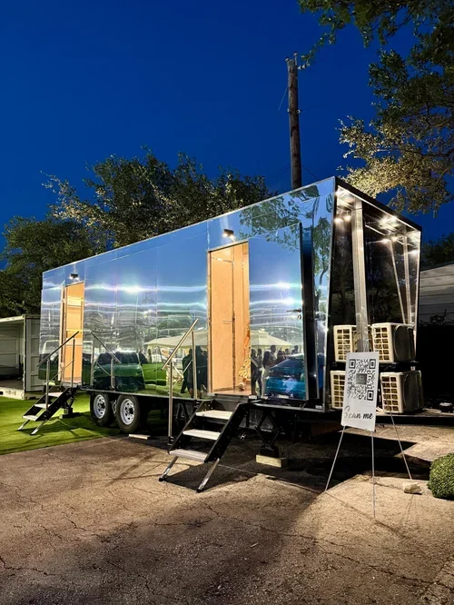 5 Ways a Luxury Bathroom Trailer Elevates Your Austin Corporate Event