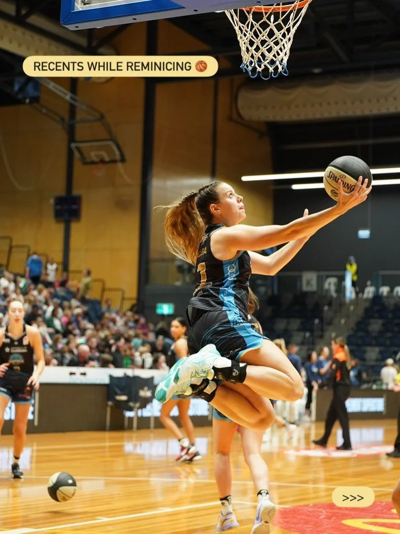 A couple of recent activities while reminiscing playing basketball 🏀💛

🐶 Maple in her cuddly era 
🫂 We either see each other 3 days in a row or catch up every 3 months&hellip; there&rsquo;s no in-between
🎄A time for connecting with family 
💃 La