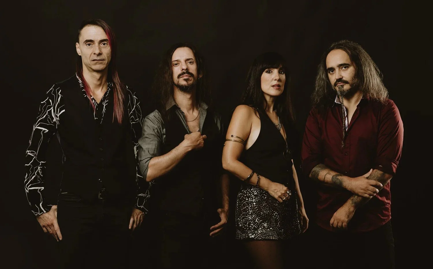 The Bateleurs’ “Dancing On A String”: A Raw Ritual of Ruin and Return