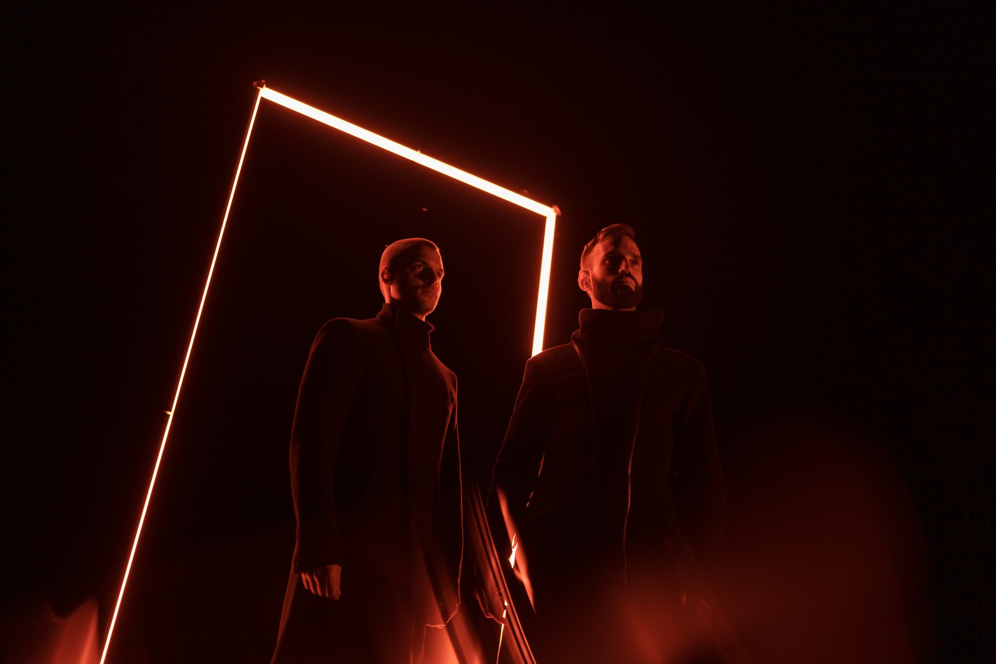 Macrowave – Futuristic Ferocity, Engineered for Confrontation