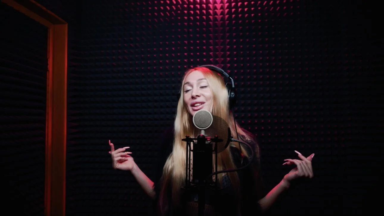 Ash and Atmosphere: Milyam’s Intimacy