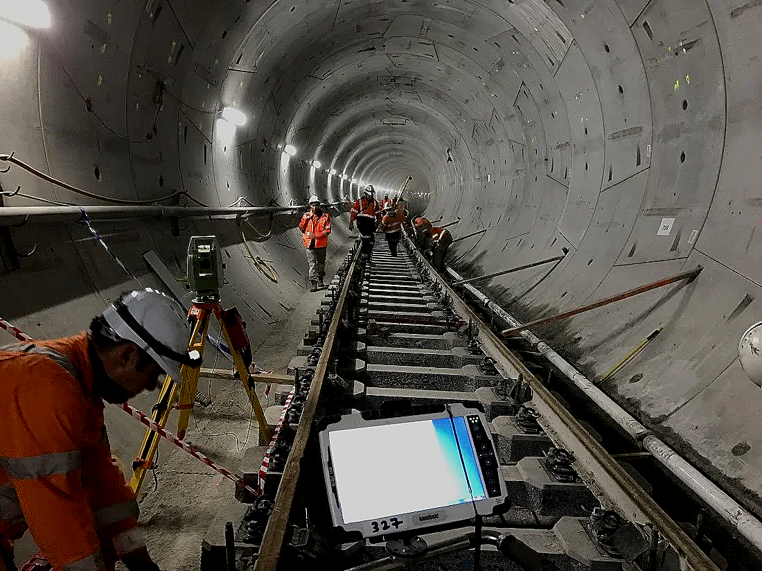 Rail+Track+and+Tunnel.png