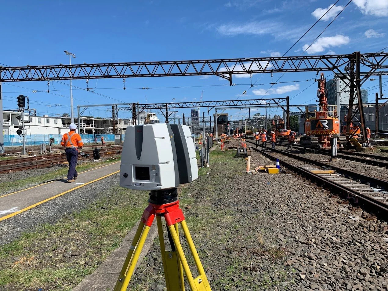 scanning rail at Central staion.jpg