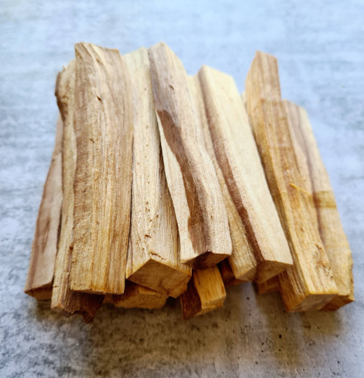 Palo_Santo_stick_peru_cleansing_Soul_Collective_Perth_Australia_PaloSanto.png