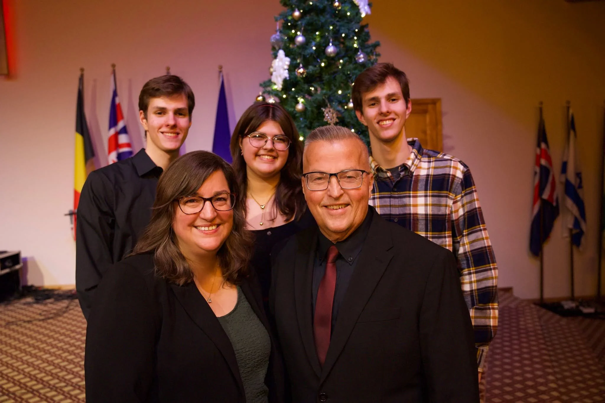 🇬🇧 PART II
CTS Christmas Concert 2025 🎄�Last week, CTS held its annual Christmas Concert&mdash;an evening filled with warmth and joy. Students, faculty, and staff came together to present a rich program featuring the CTS Choir, the CTS Singers, ou