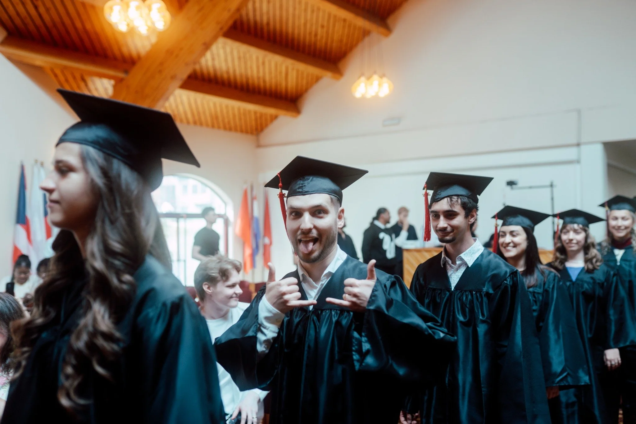PART I
🇬🇧🎓 The Baccalaureate Ceremony traces its origins to Oxford University in the 14th century. Today, it serves as a more intimate celebration of our graduating students and their academic achievements.

📜 During the ceremony, graduates are f
