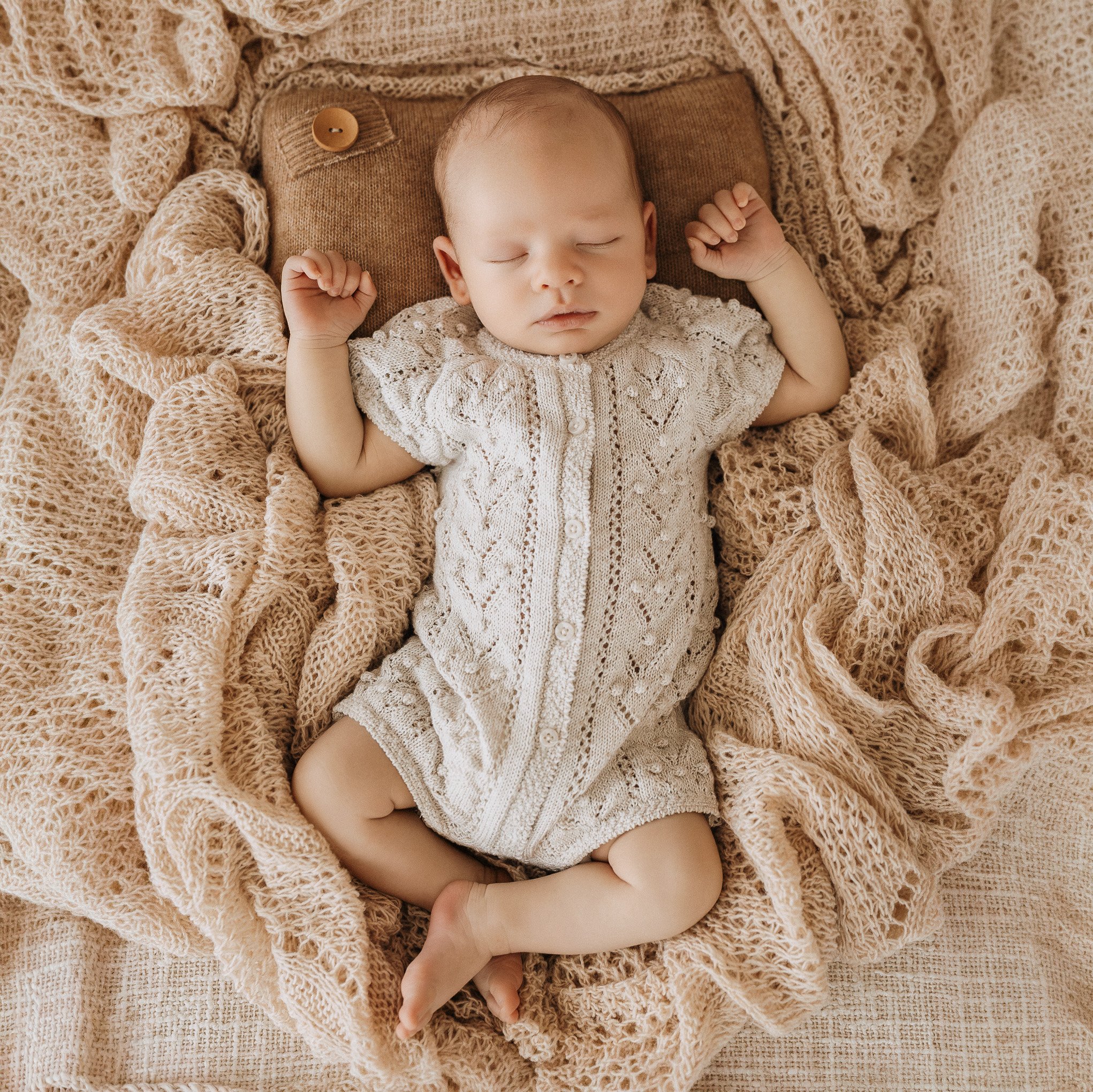 newborn-emsland-doreen-willoh (8 von 23).jpg