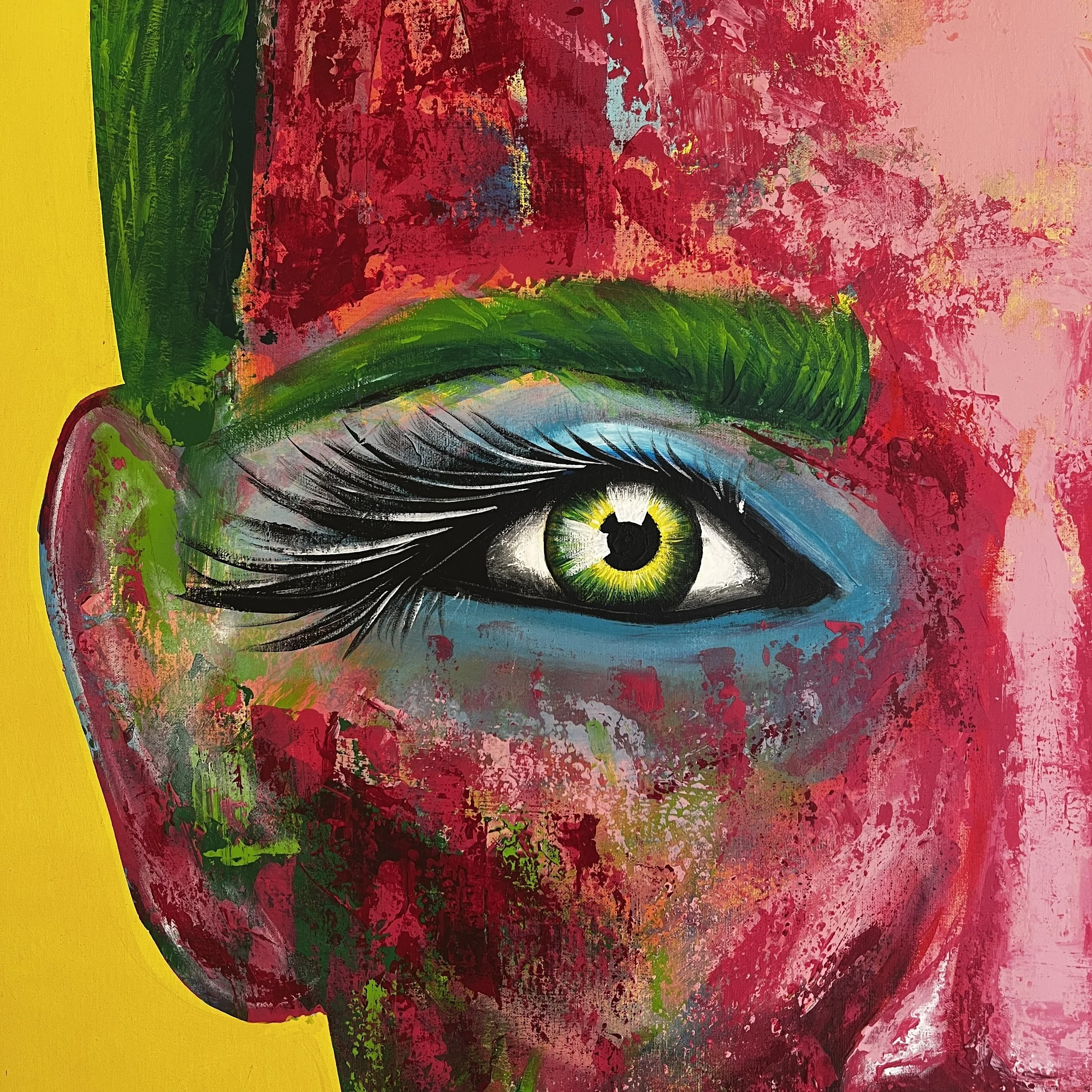 zoom in on Drag queen inspired eye