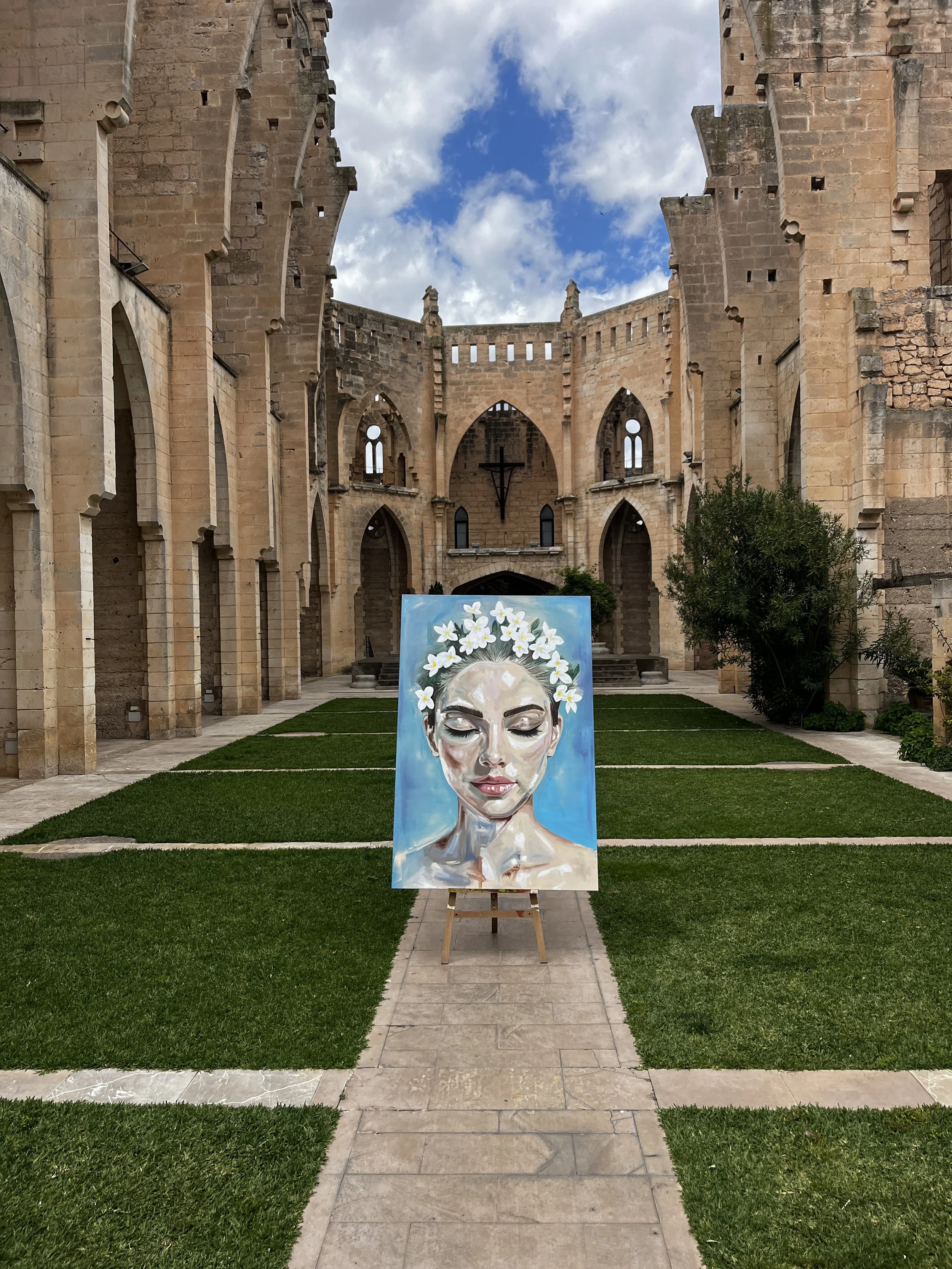 beautifull peaceful acrylic painting of Mallorca Artist Jonas Skov in a church