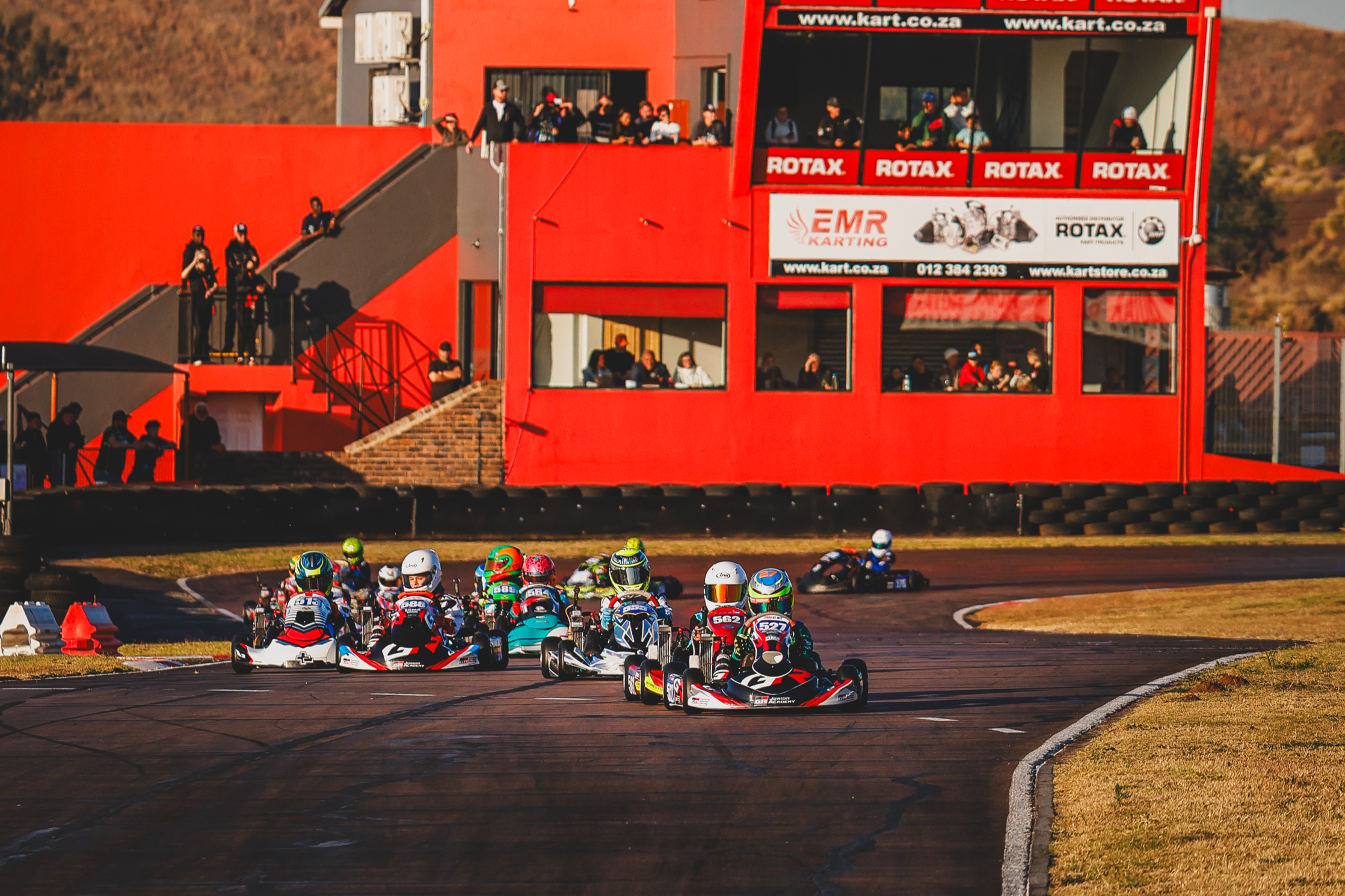 De Wet Targets Return to Winning Form at GT Raceway