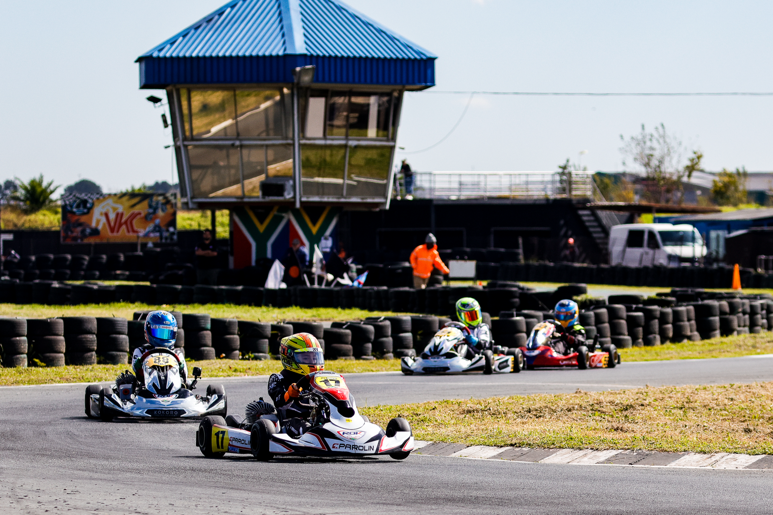 Cornofsky Carries Mini ROK Lead into Killarney Finale