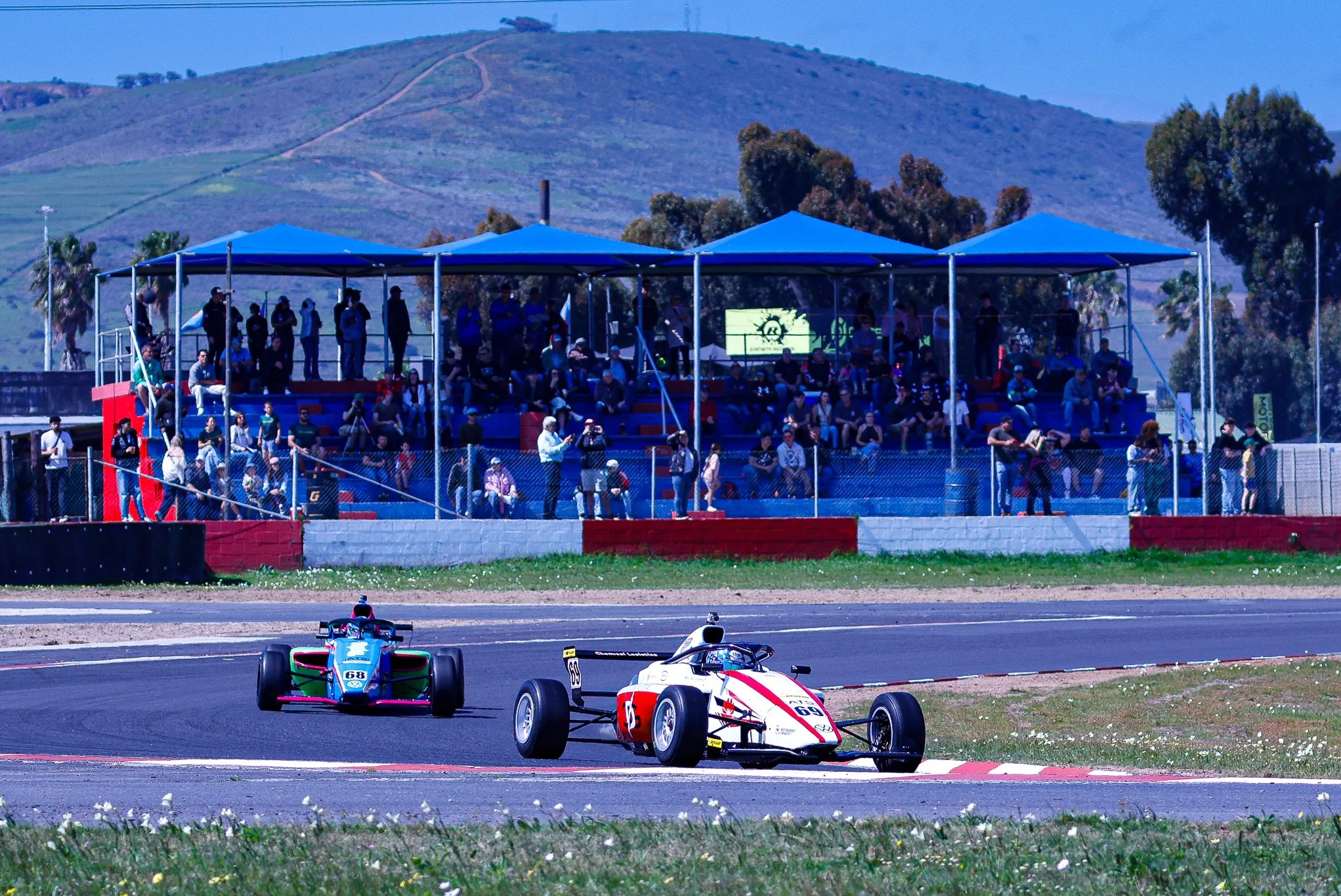 Bezuidenhout Dominates as MSA4 Makes Cape Town Debut — Motorsport Fanatix™