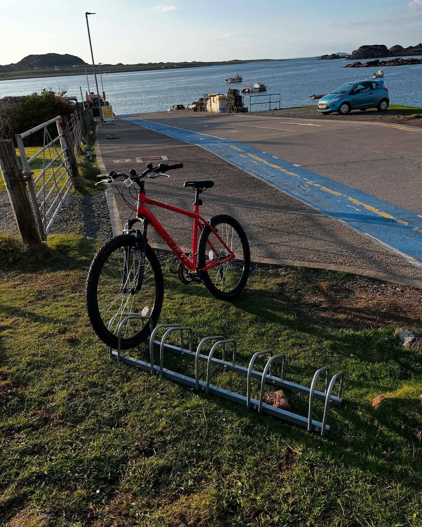 Our location for our bikes is at the top of Fionnphort pier, next to the Creel Seafood Bar. (with a wide selection of different sizes of bikes) Collection from 9-10am book with us on https://rossofmullbikehire.co.uk/ 🚵‍♀️