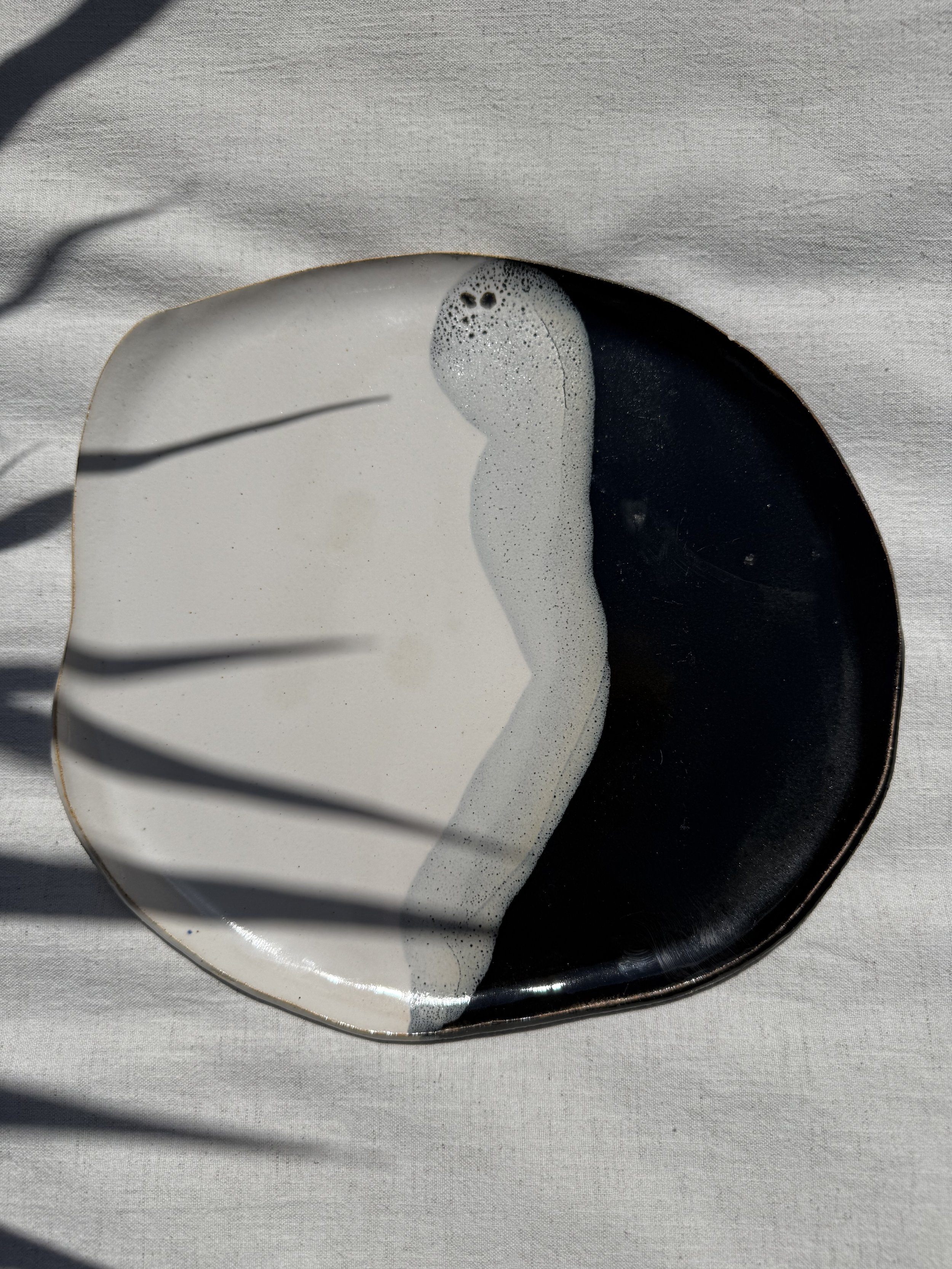 Plateau Black and White