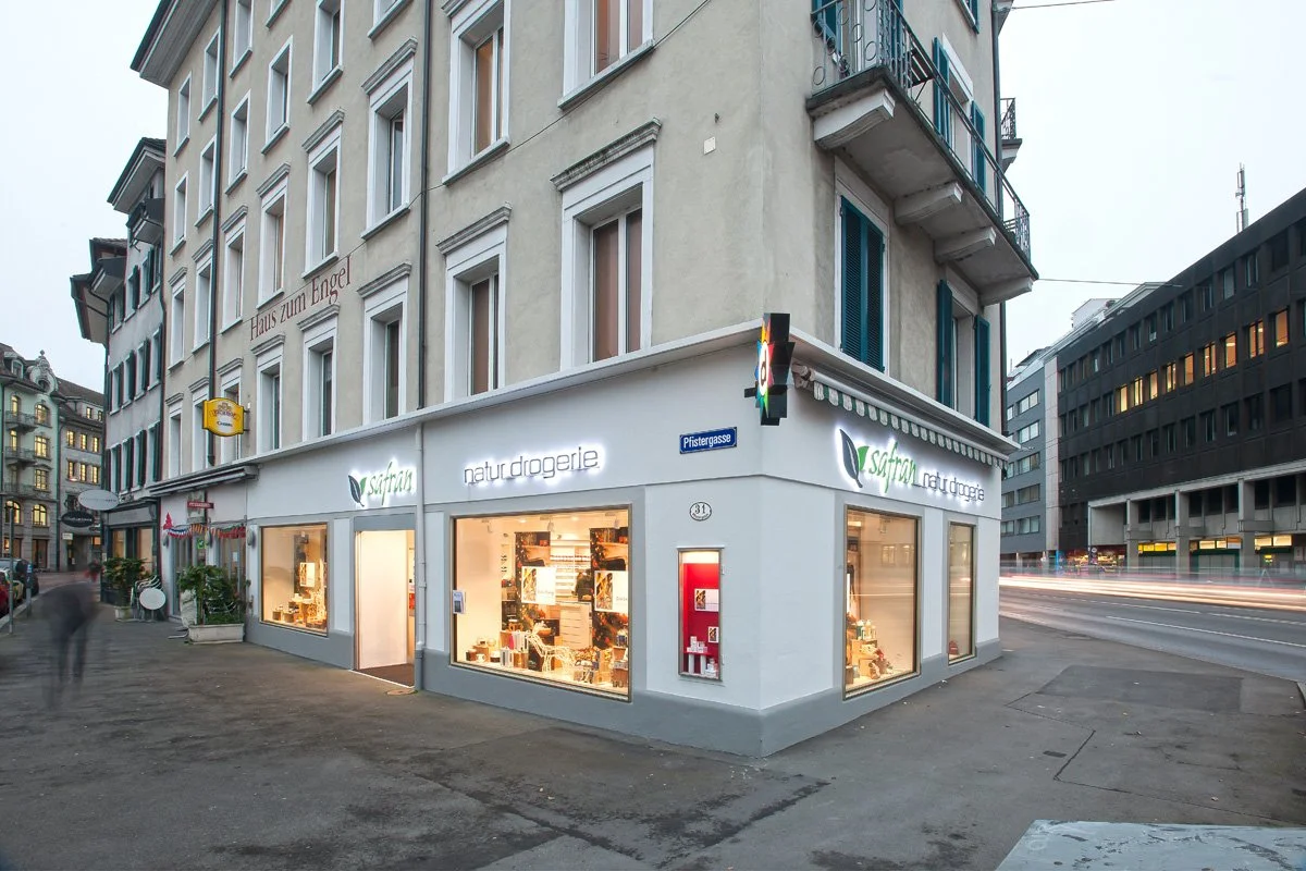 B&F Safran Drogerie 015.jpg