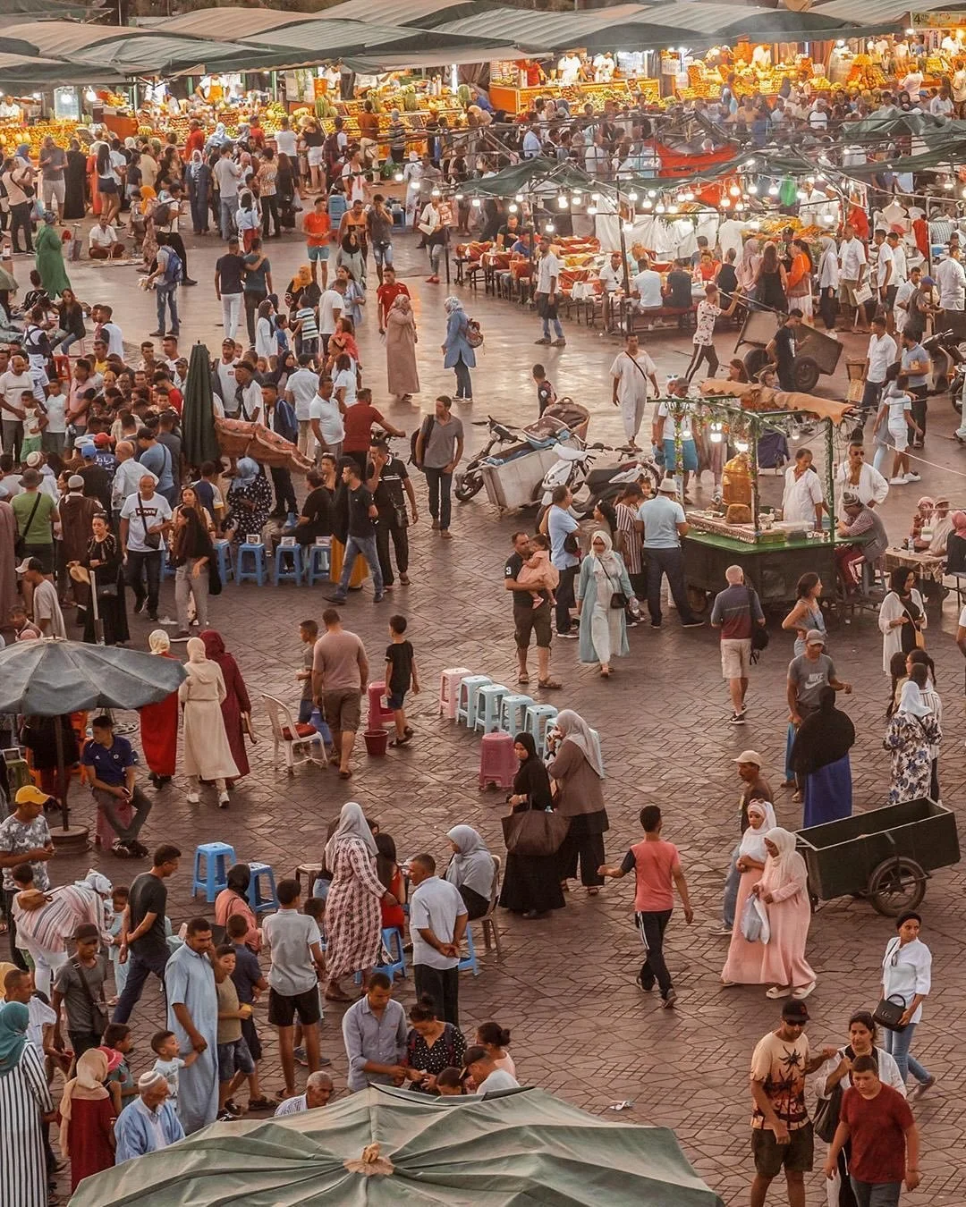 &laquo;Davvero in quel momento mi sembr&ograve; di essere altrove, di aver raggiunto la met&agrave; del mio viaggio. Da l&igrave; non volevo pi&ugrave; andarmene, ci ero gi&agrave; stato centinaia di anni prima, ma lo avevo dimenticato, ed ecco che o