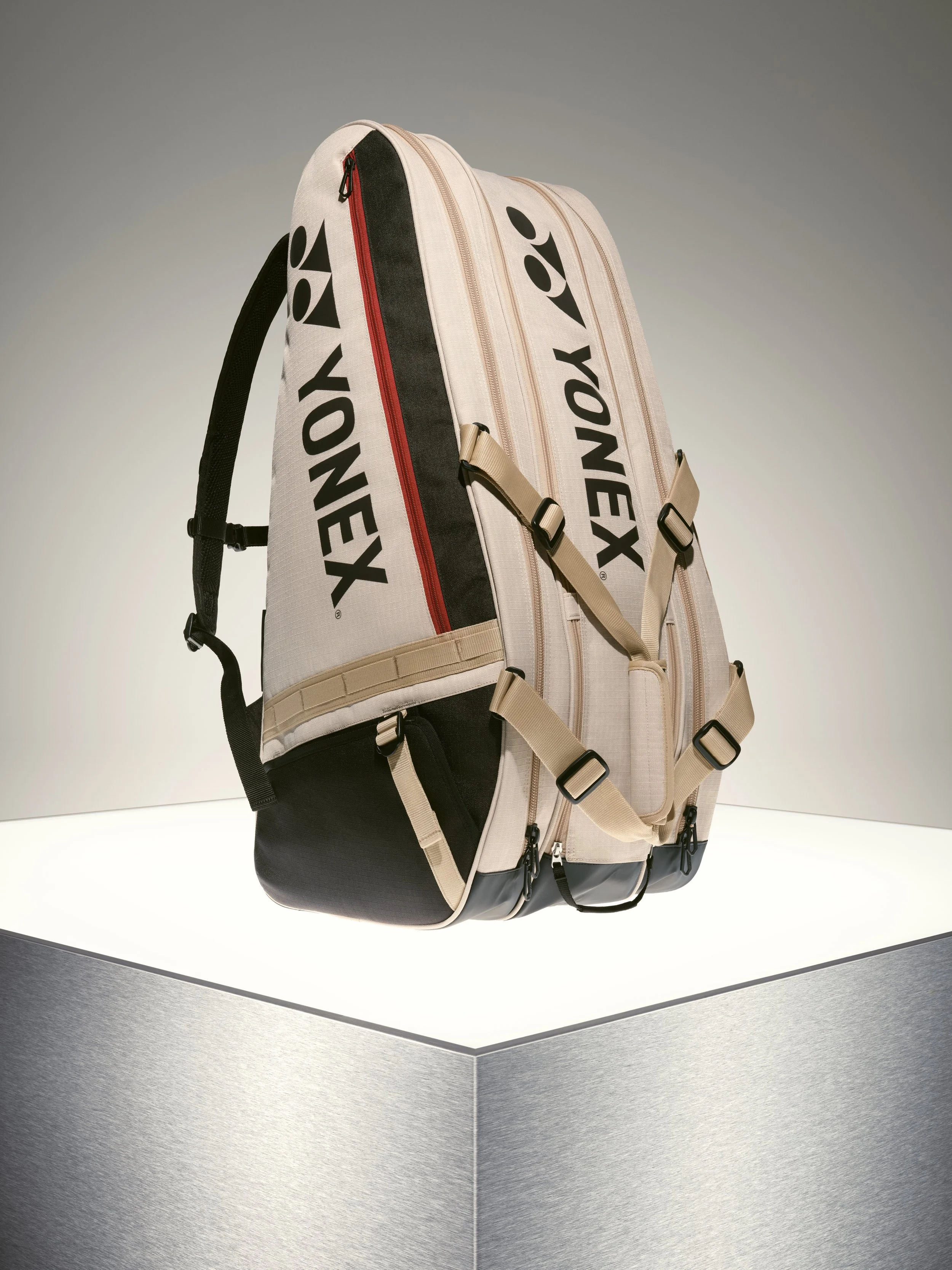 WB_Yonex_PR_SS26_14_BAG_GEARLOGIC SERIES_F4 (1).jpg