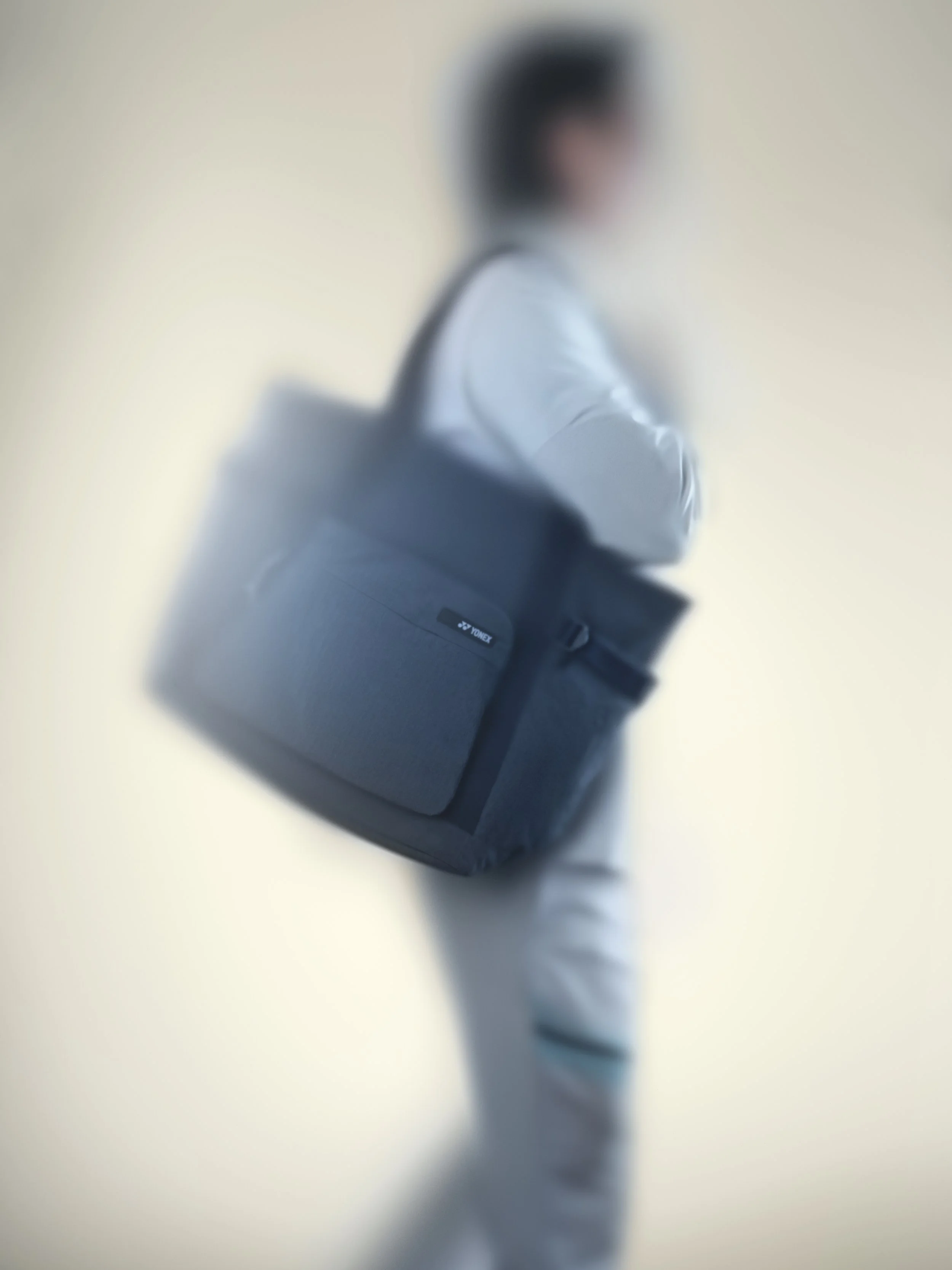 WB_Yonex_PR_SS26_8_BAGS_COMPACT_SERIES_991_F2.jpg