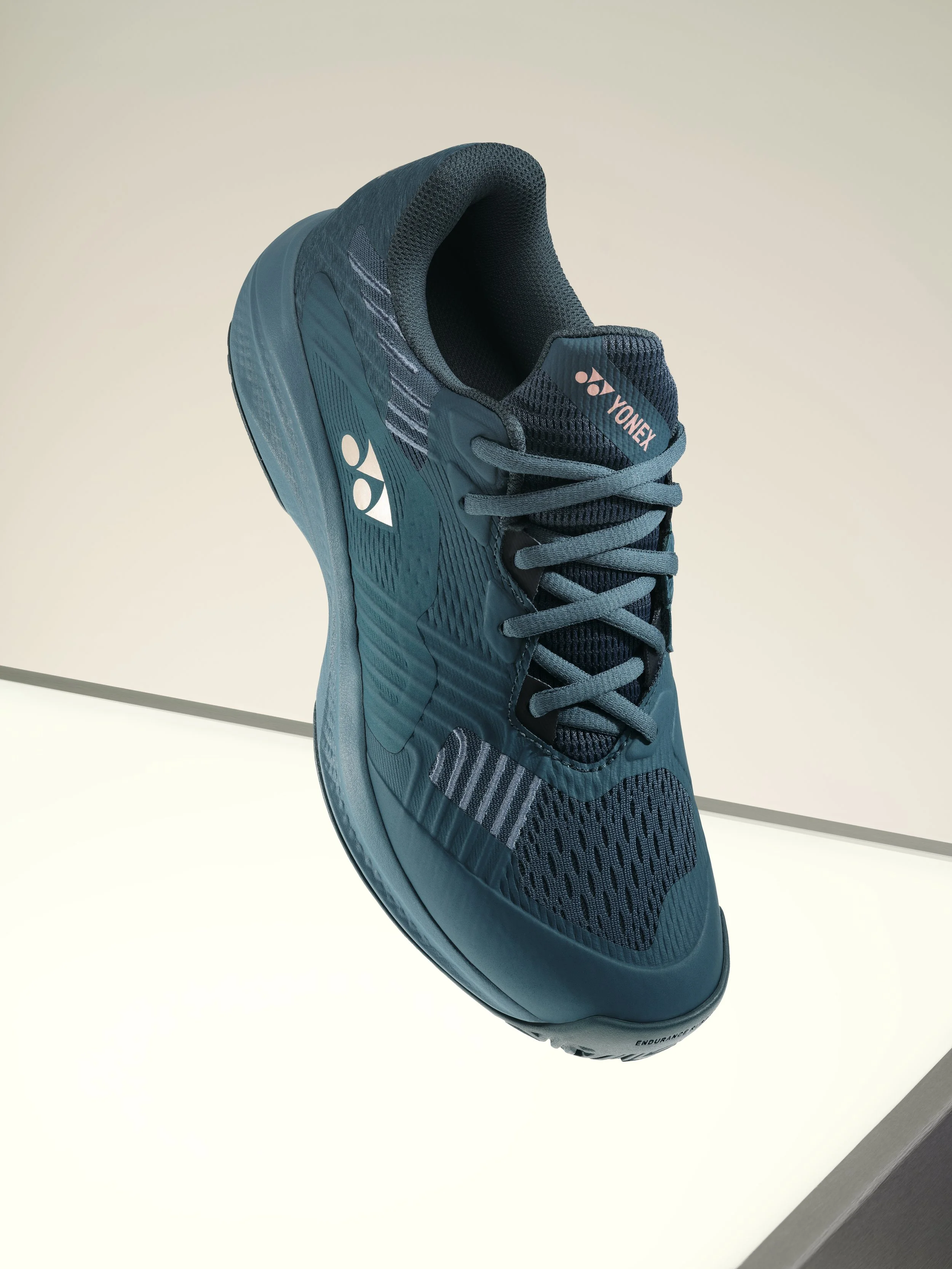WB_Yonex_PR_SS26_3_SHOES_SONICAGE_F1 (1).jpg