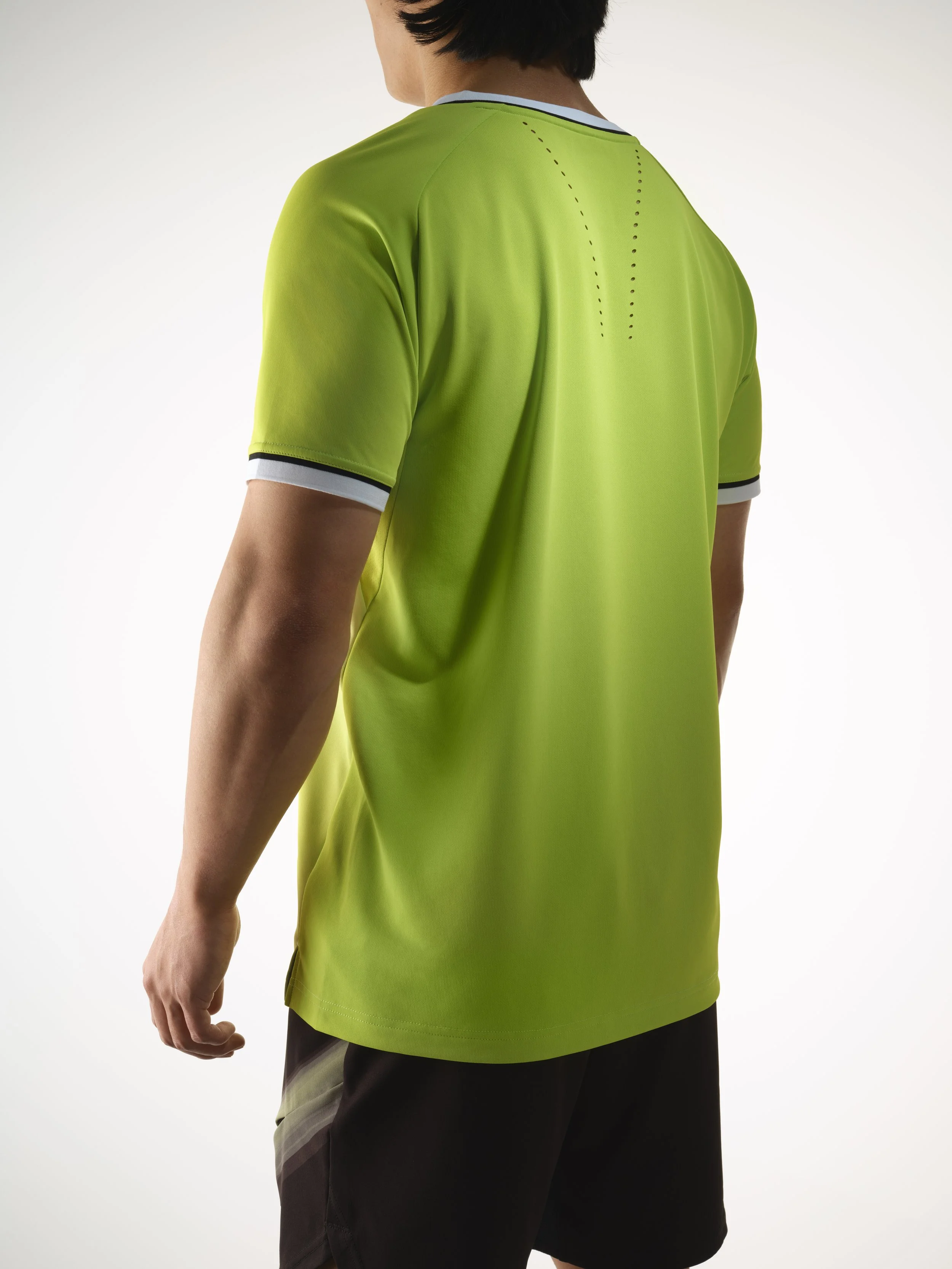 WB_Yonex_PR_SS26_7.2_2026Ao_Men_AD_F1 (1).jpg