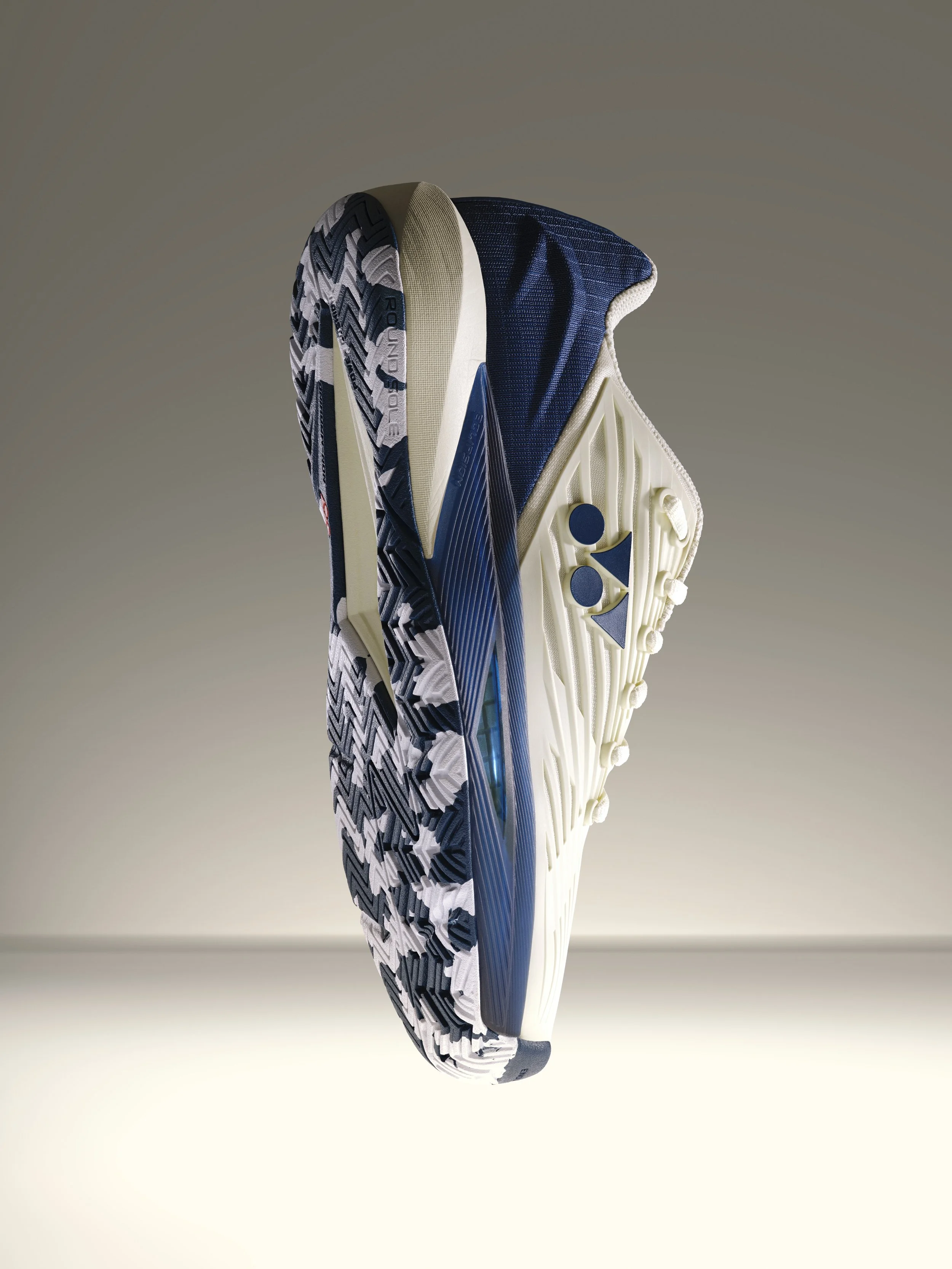 WB_Yonex_PR_SS26_6_SHOES_AO ECLIPSION_F2 (1).jpg