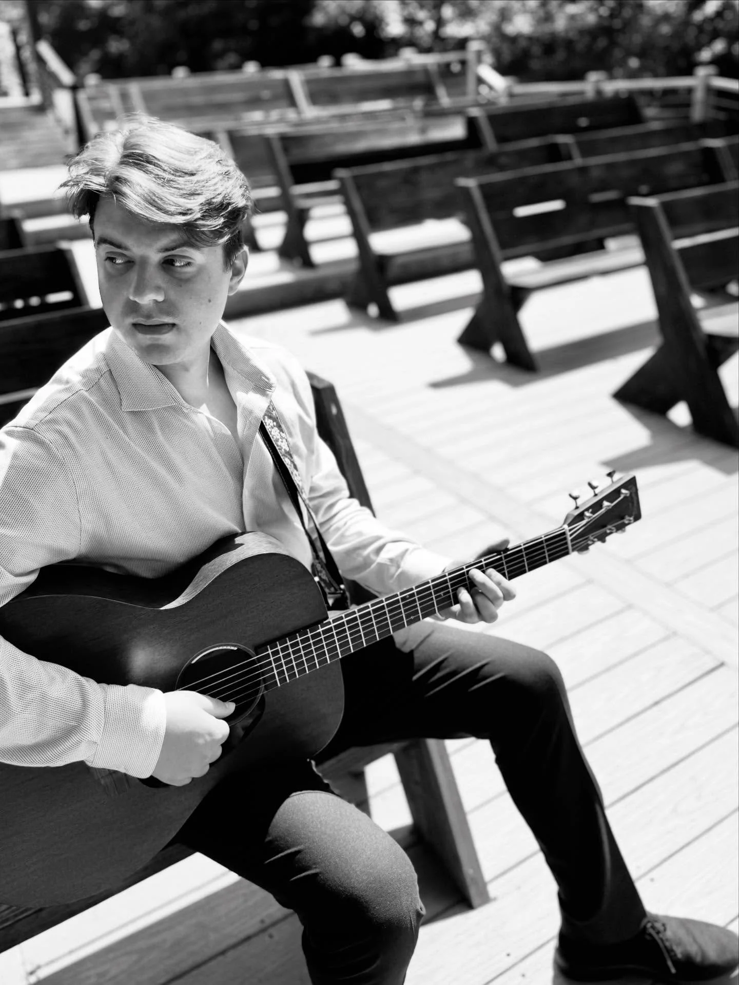 Back on the gram 📸

#maine #maineweddings #maineguitars #mainemusic #maineevents #guitaristsofinstagram #martinguitars #wolfandharp #newenglandwedding #fingerstyleguitar #newhampshirewedding#guitarist