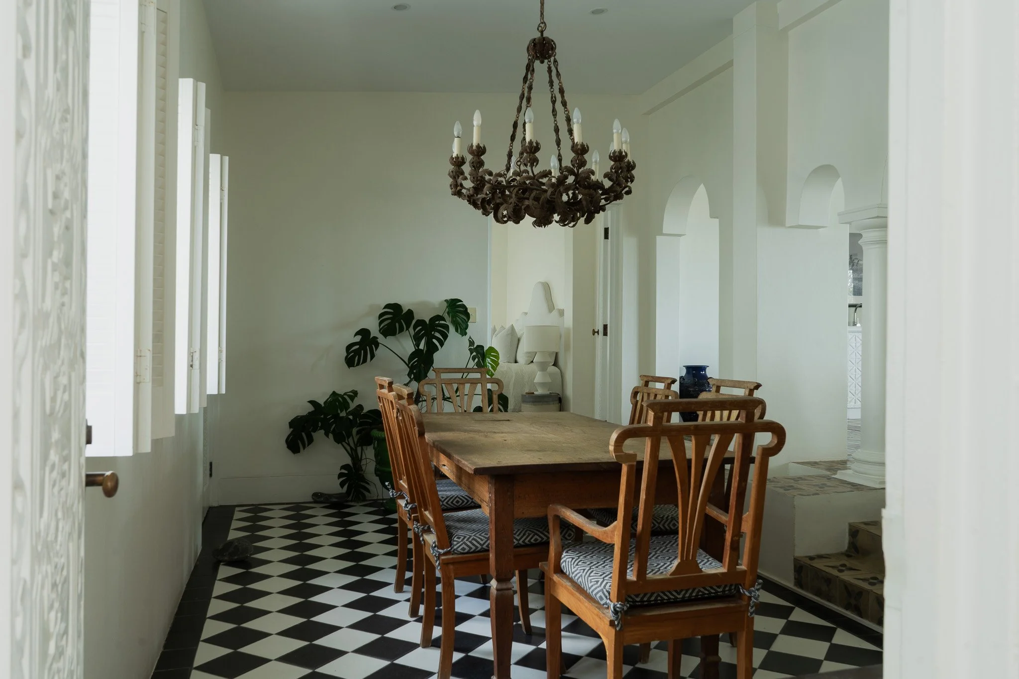 Raes on Wategos, Interior design by Tasmin Johnson