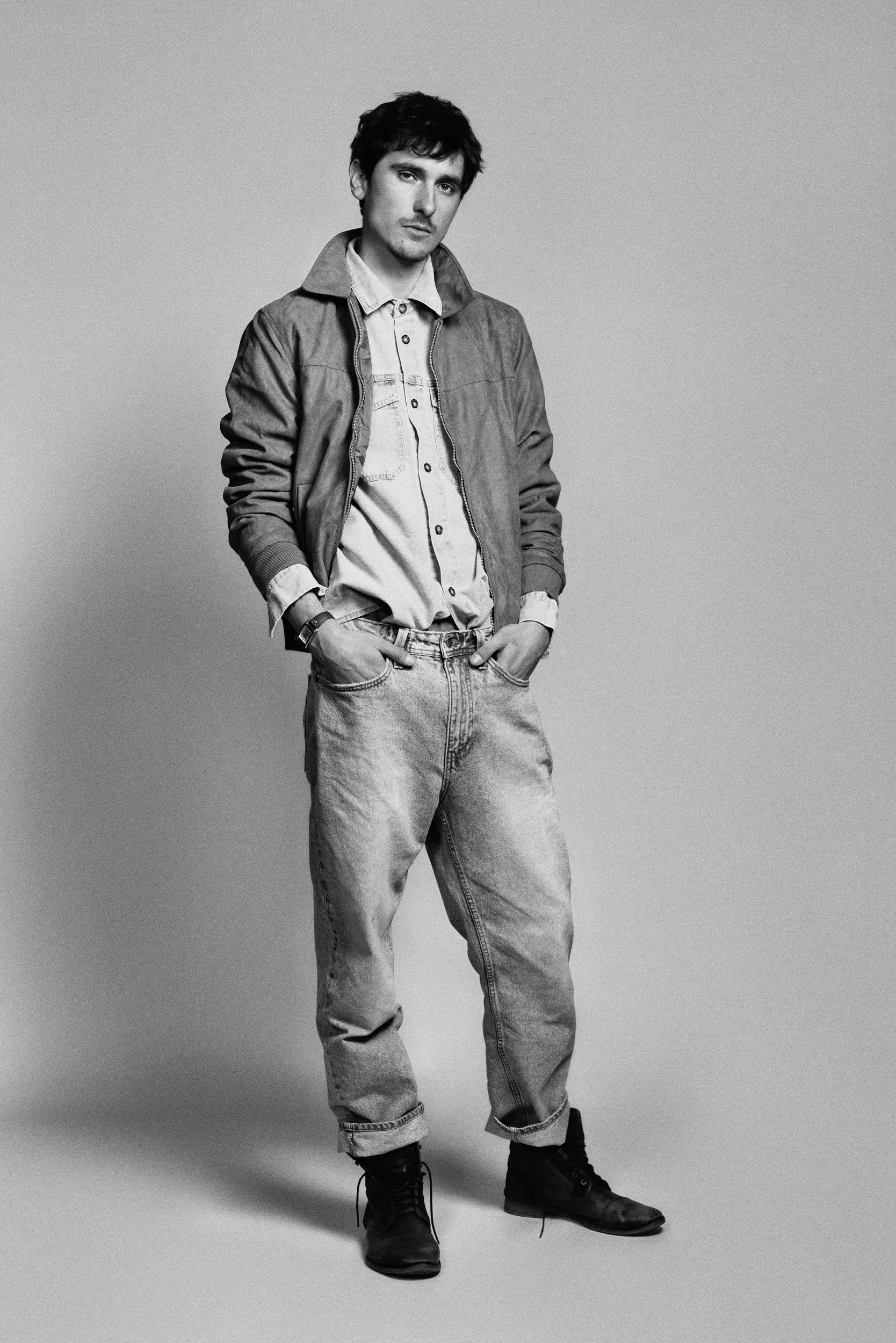L1360959-tom-aura-models-brandon-barnard-photography.jpg