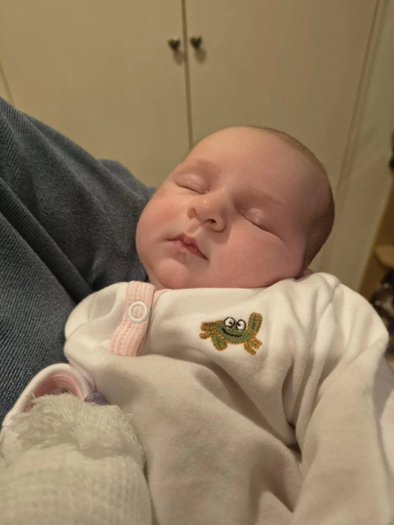 Messenger_creation_191AD358-3FC3-42CF-BBF9-5C21760637DD (Medium).jpeg