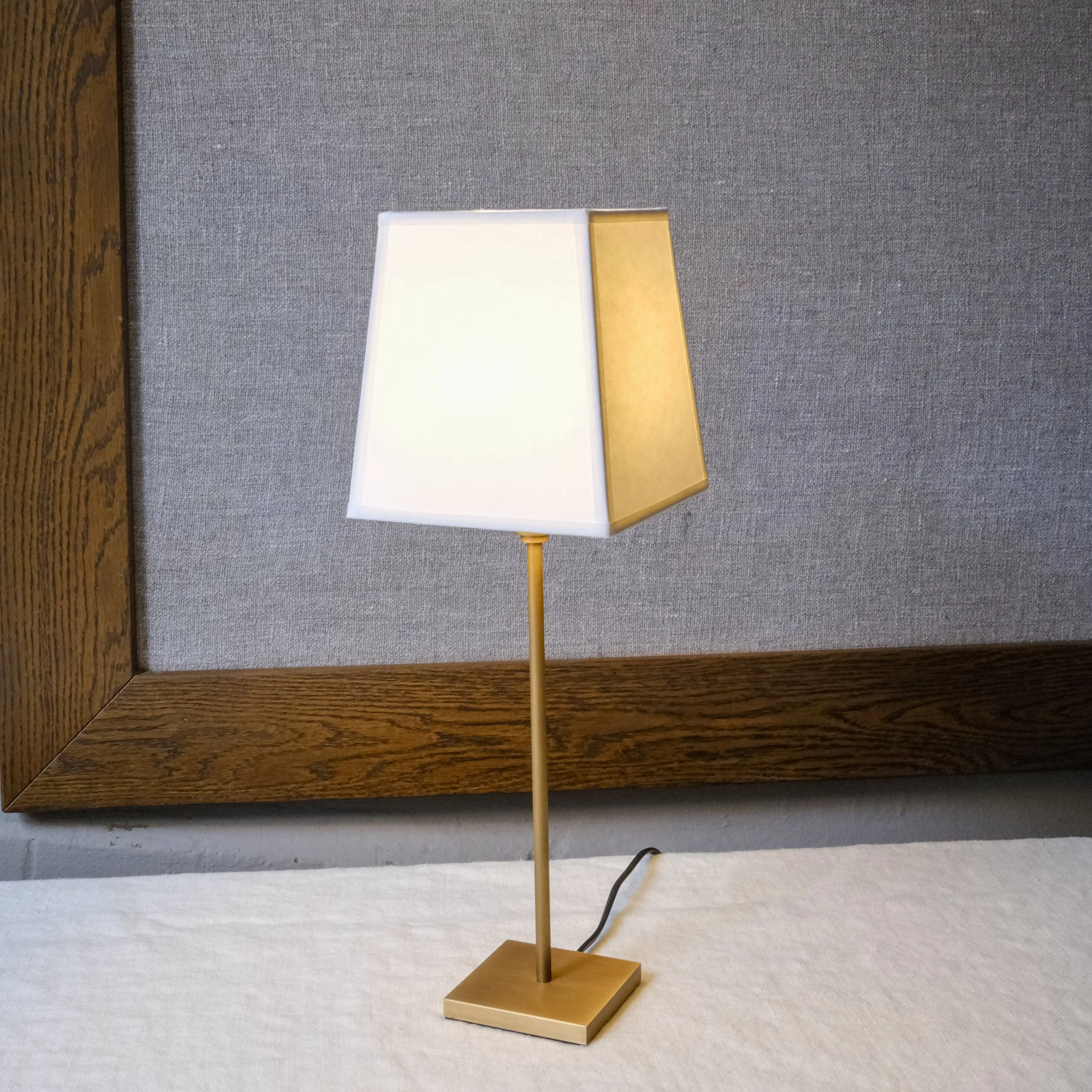 Bordslampa Anoukis1.jpg