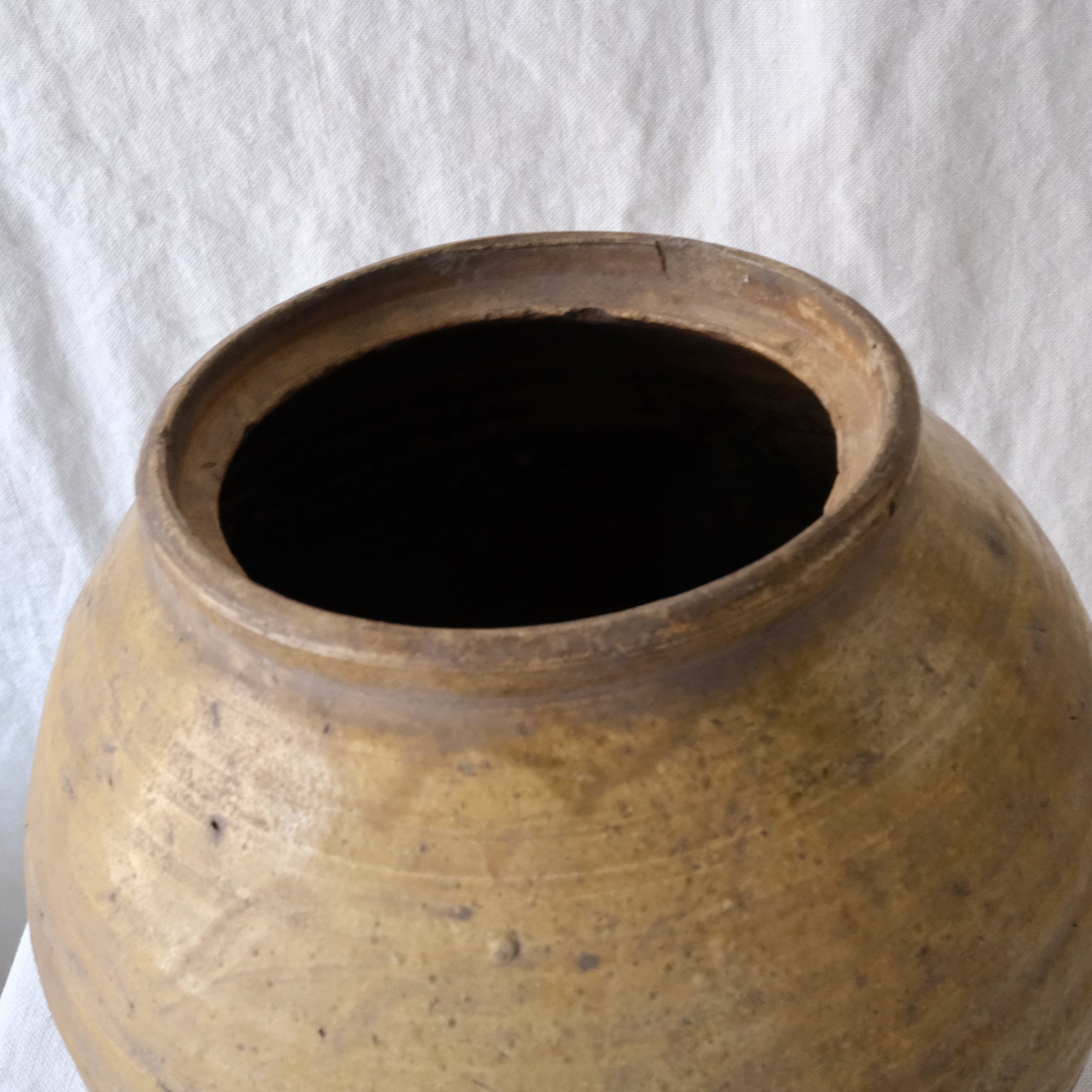 05050141 Bali AW25 - Yellow Pot H35cm Nr.2-1.jpeg