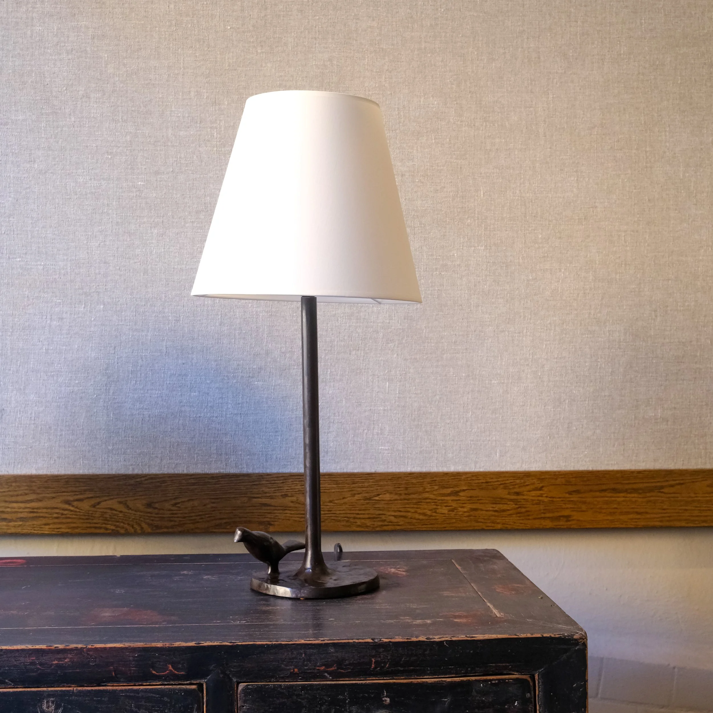 Bordslampa Plume.jpg