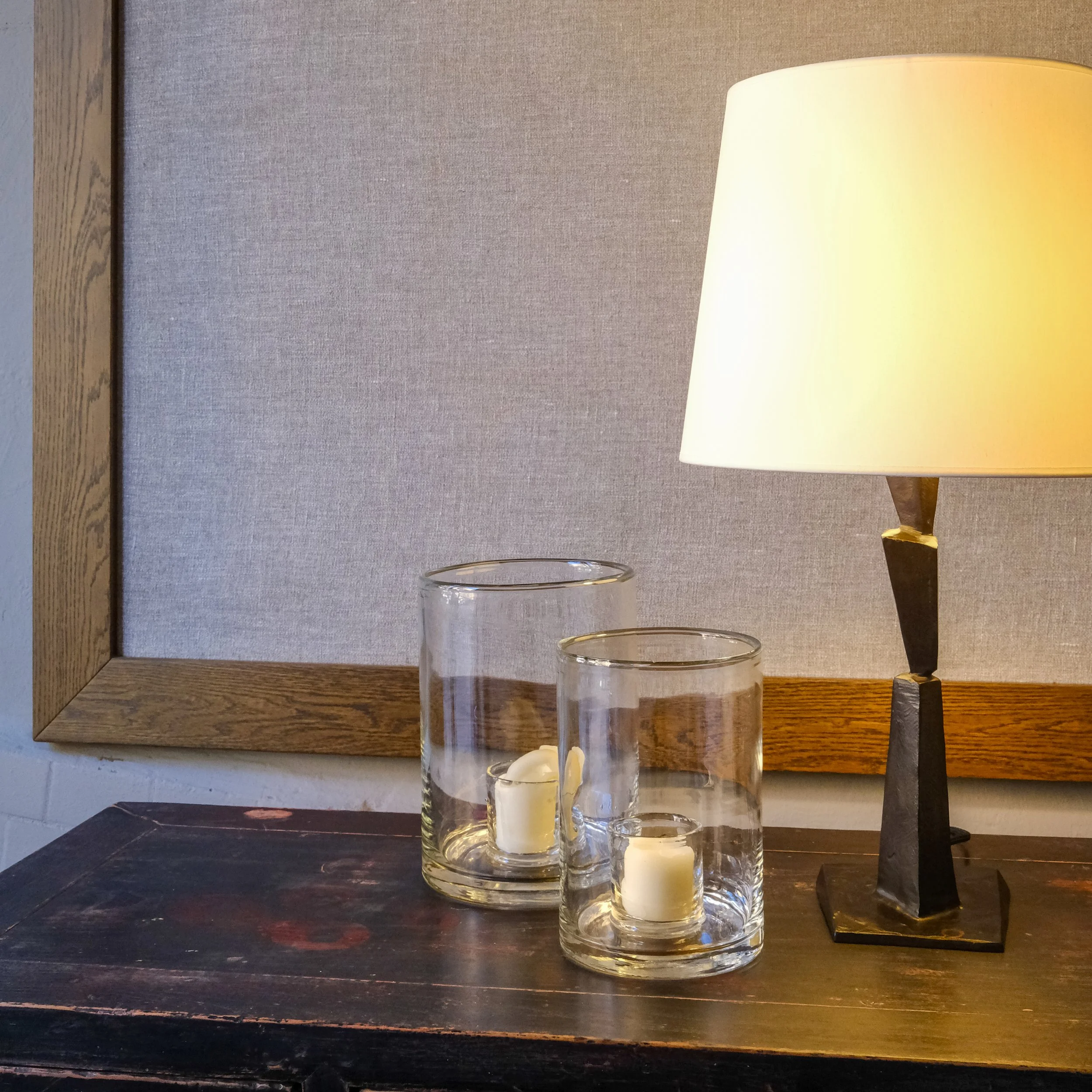 Bordslampa Cubist tänd.jpg