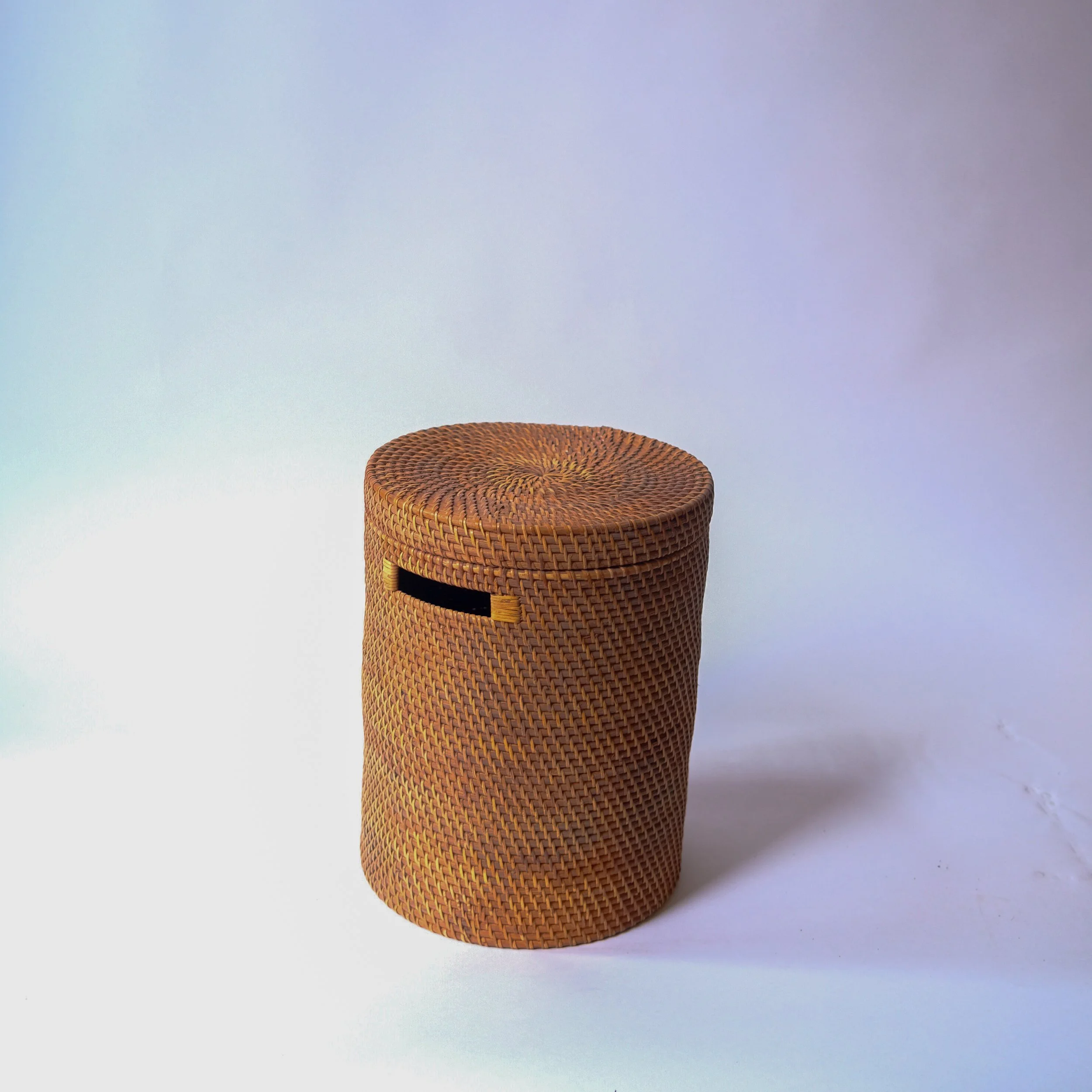 05130069 - Tvättkorg med lock Small.jpg